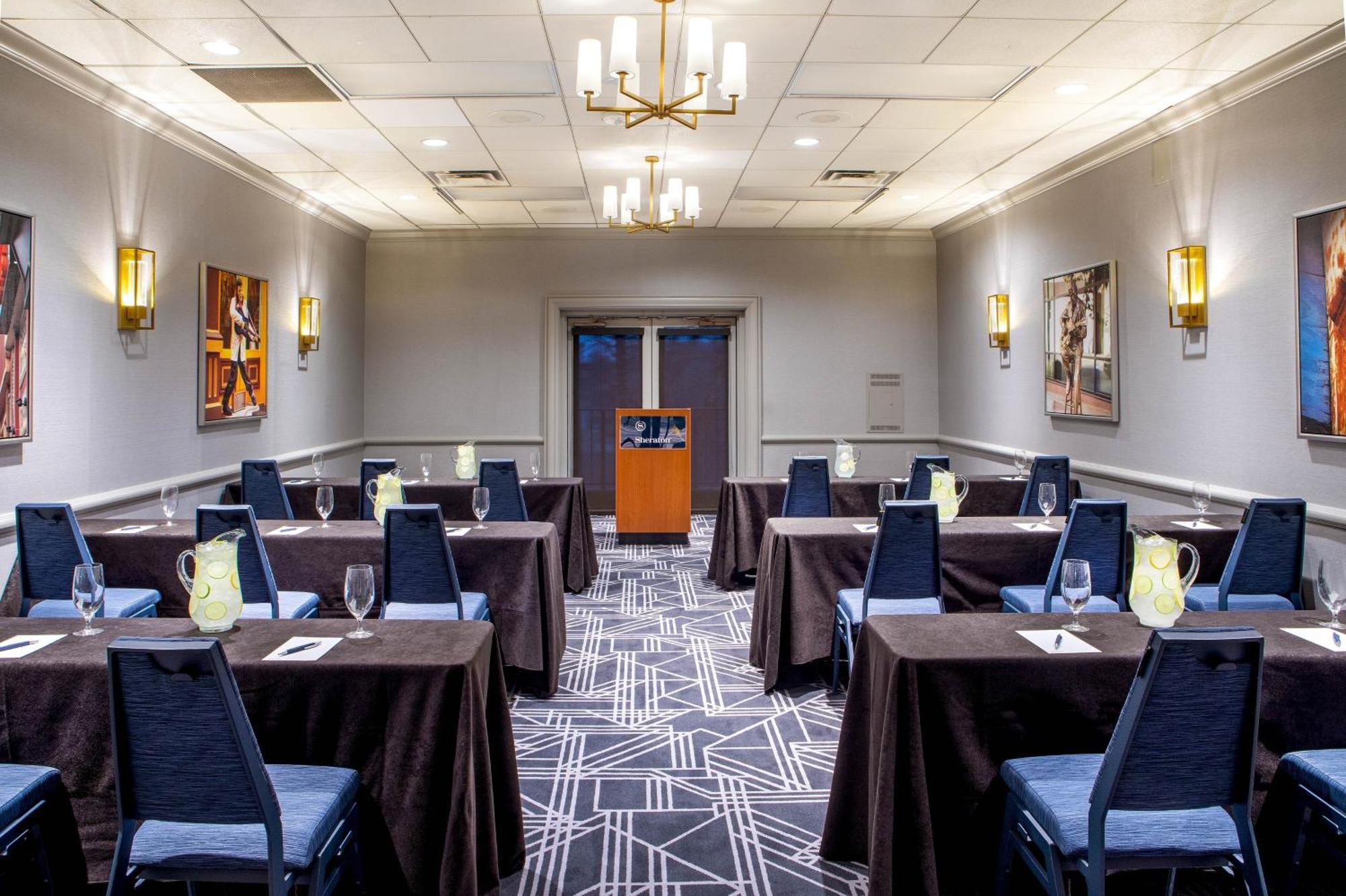 Sheraton Music Airport Hotel Nashville