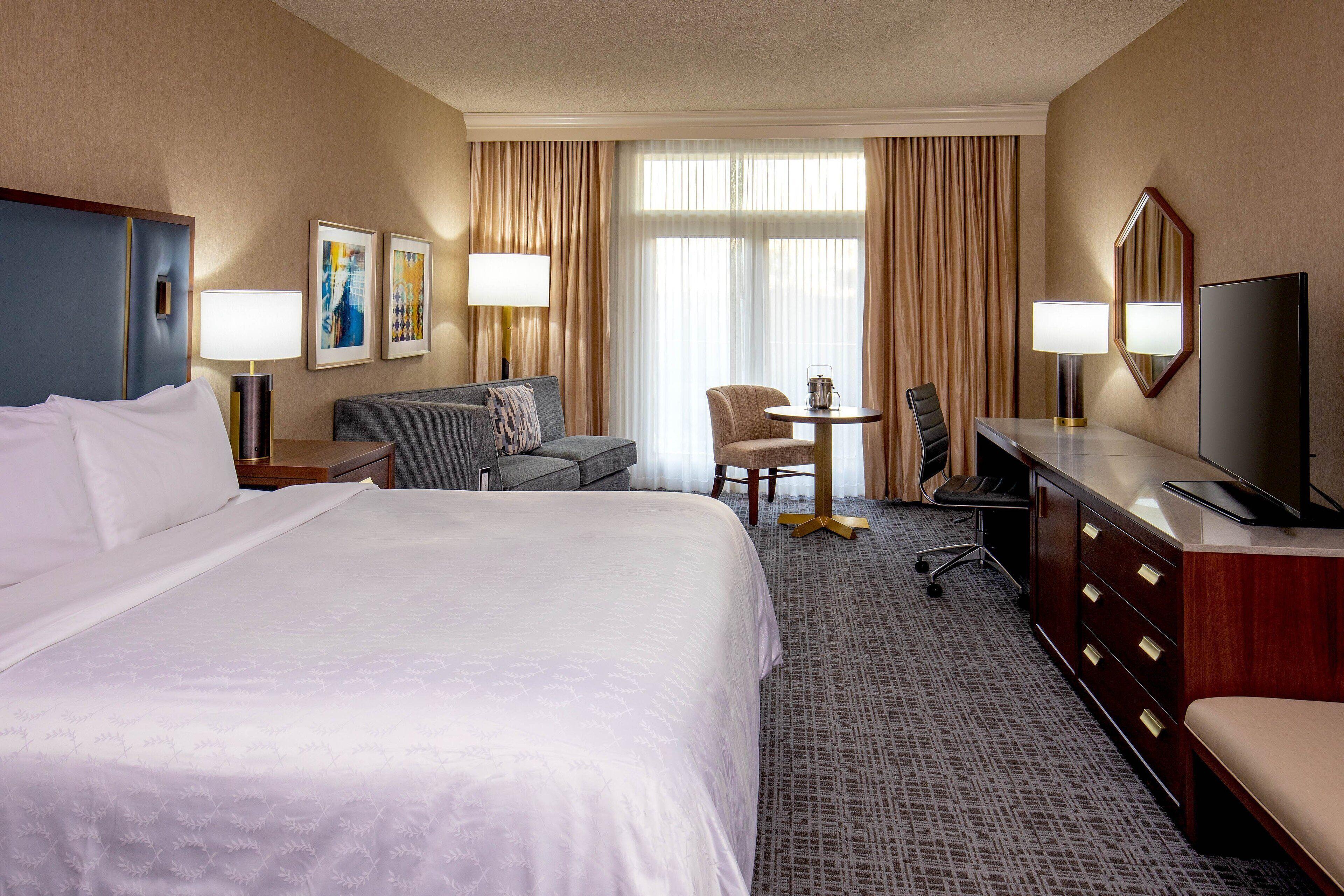 Sheraton Music Airport 4*