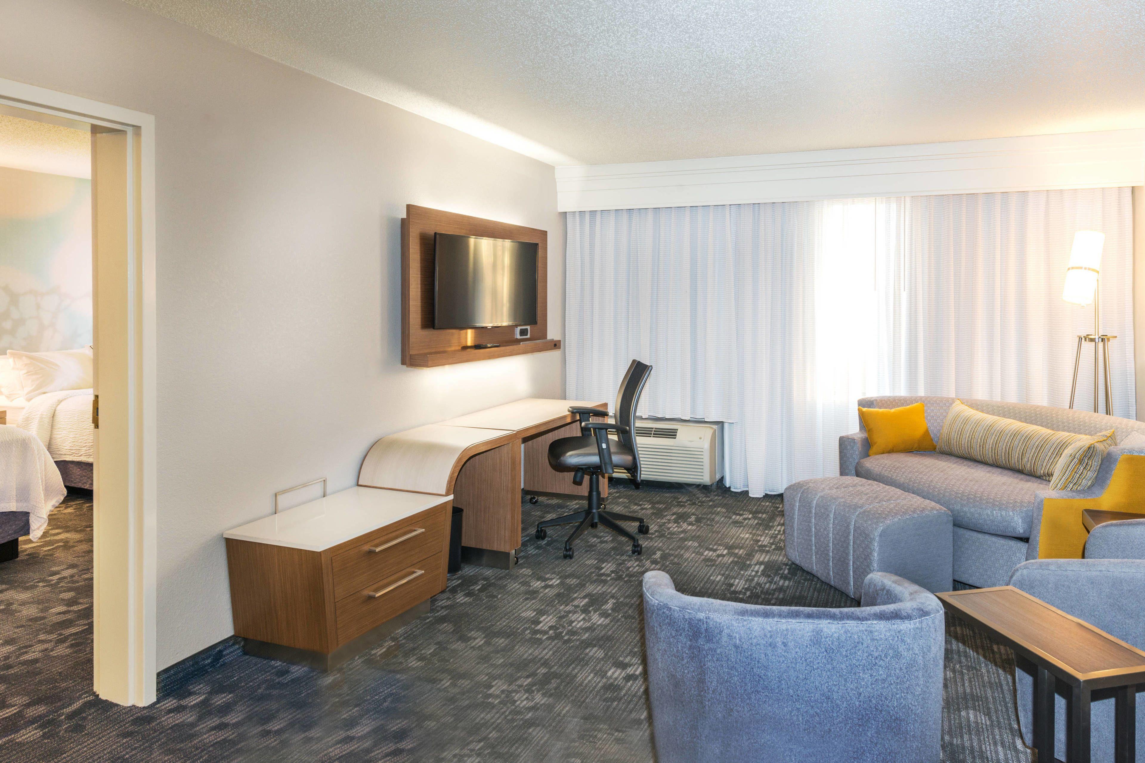 Courtyard By Marriott At Opryland Nashville