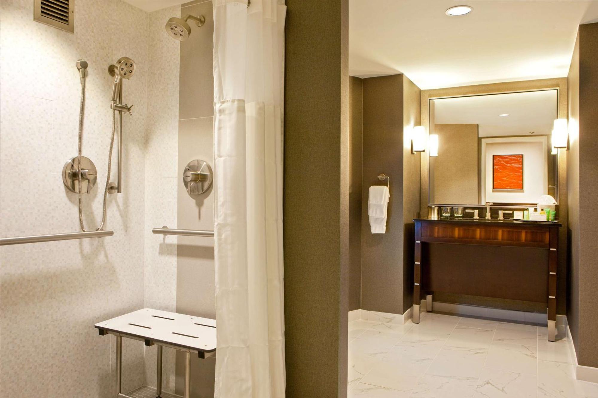 Hilton Downtown 4* Nashville