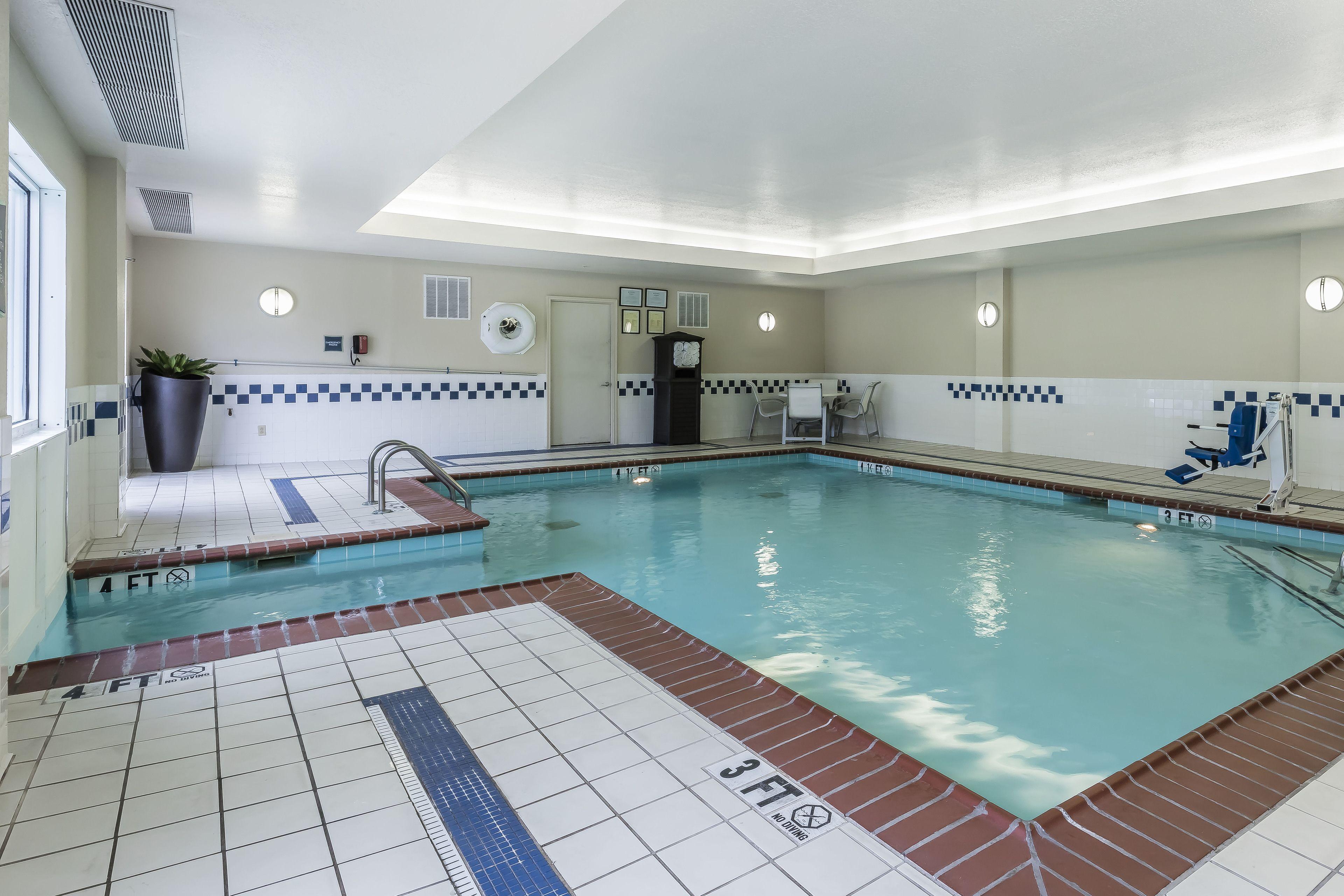Western Airport - Bna Hotel