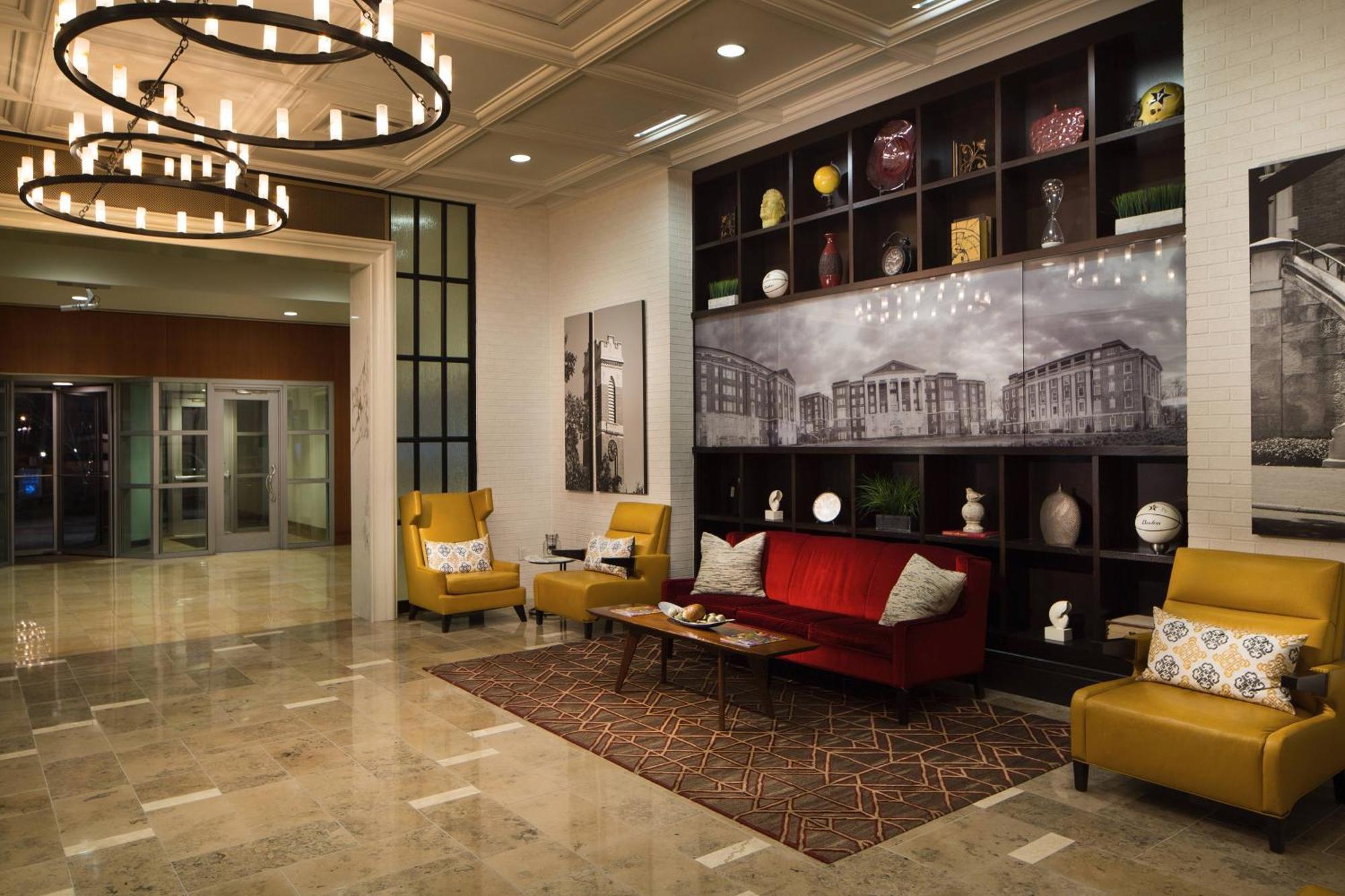 Marriott At Vanderbilt Hotel 4*