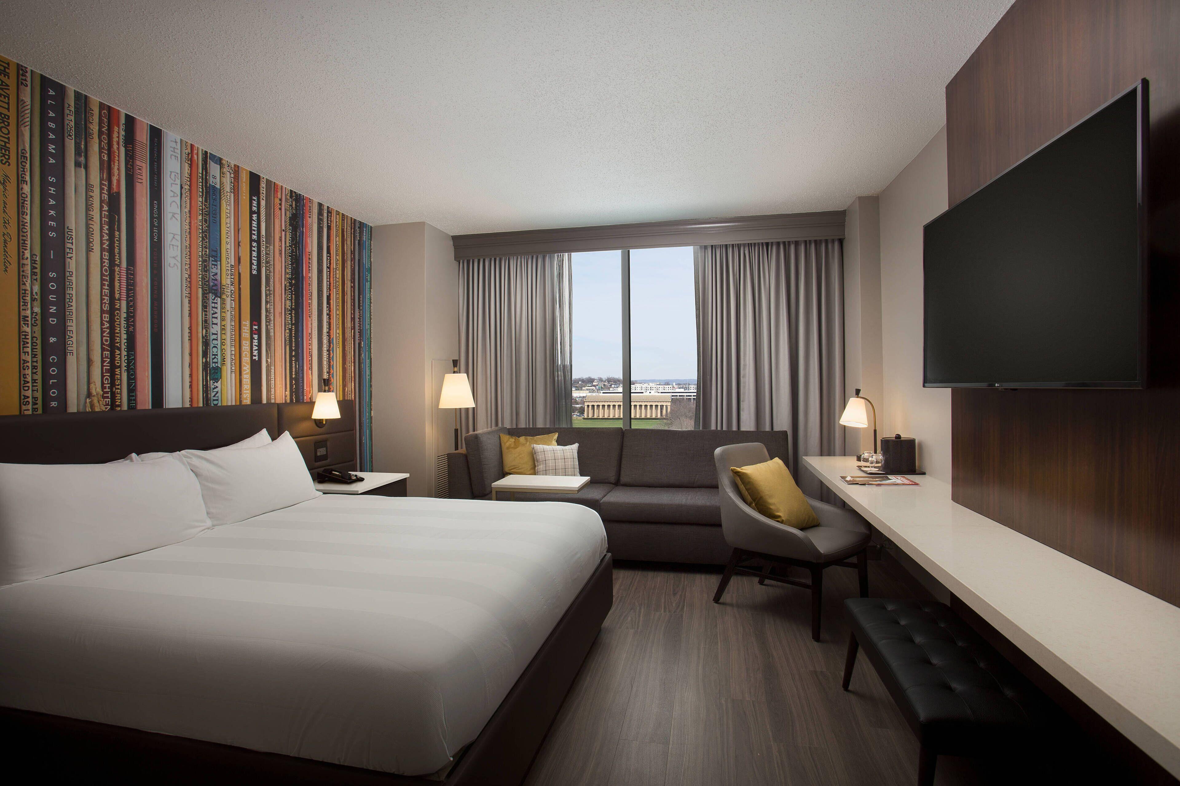 Hotel Marriott At Vanderbilt 4*