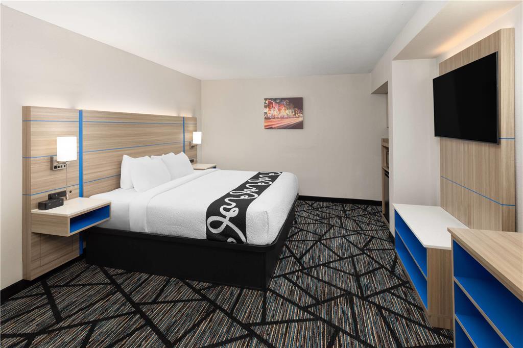 La Quinta By Wyndham South Hotel