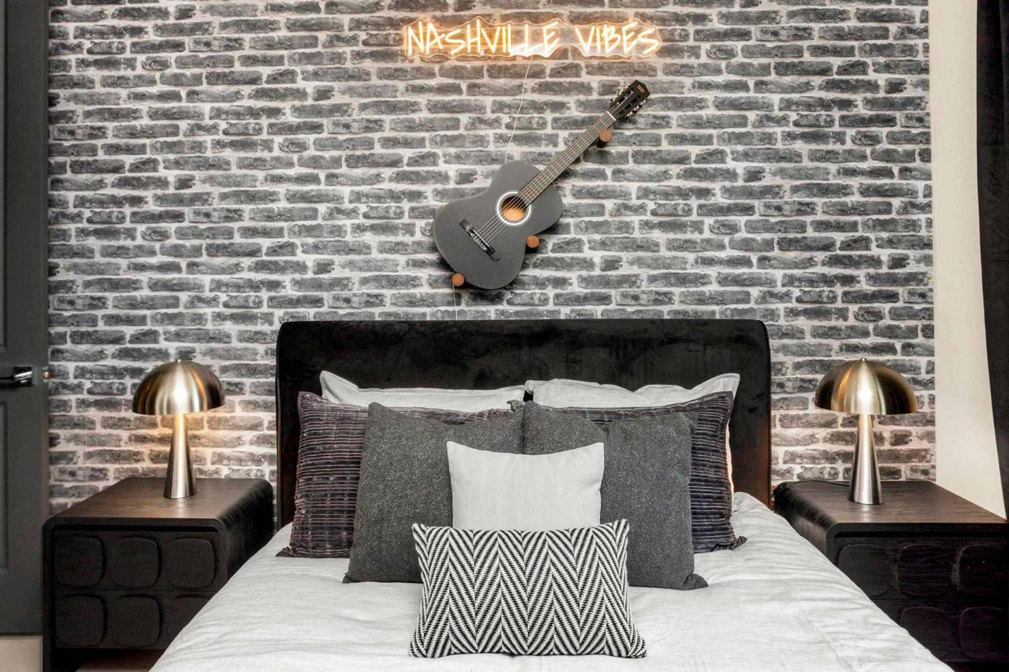 Holiday home 2 Adjacent Luxury Homes Rooftop Decks & Game Nashville