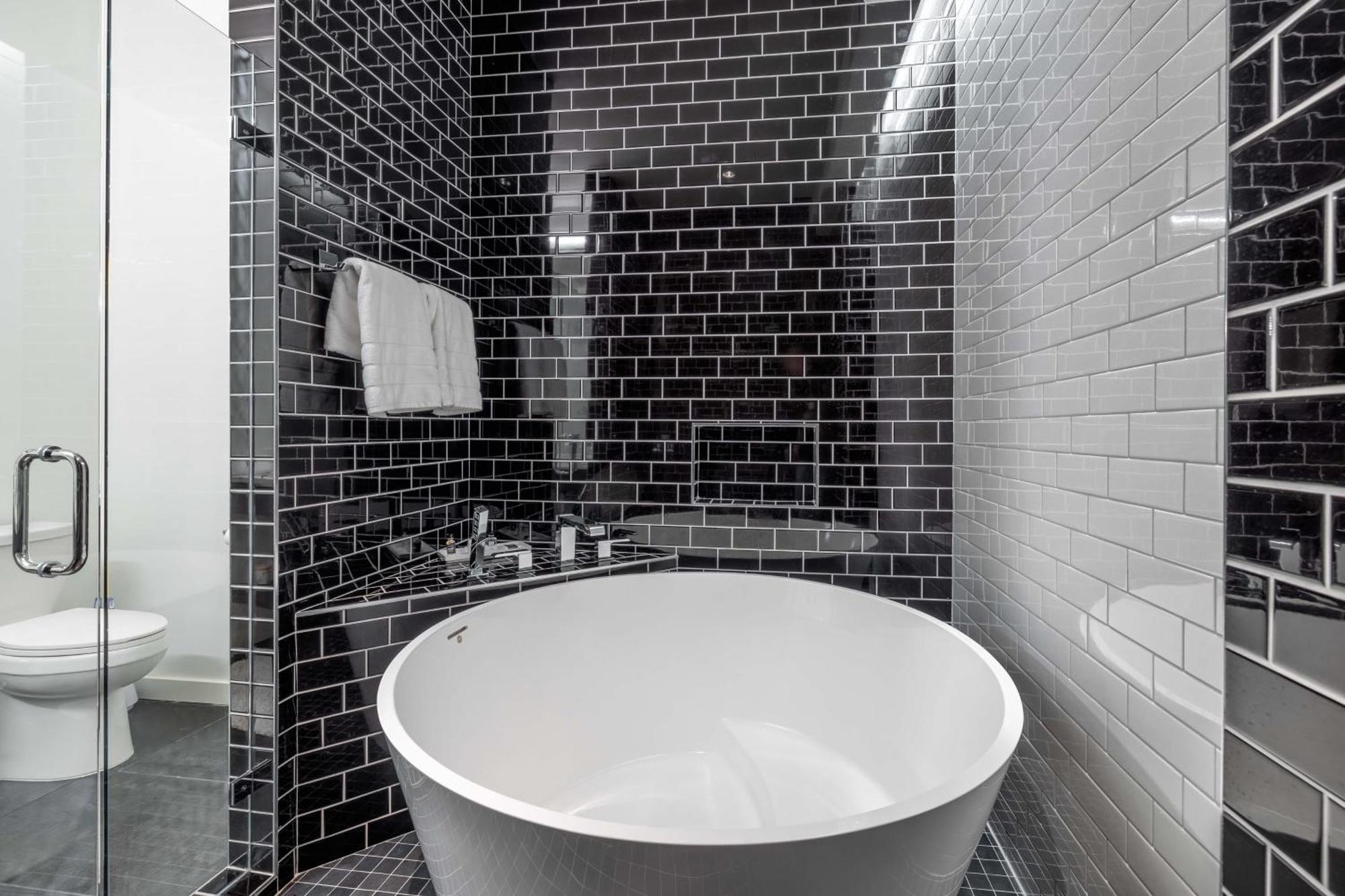 Hotel 121 By Avantstay Modern Comfort In Nashville's West End 4*