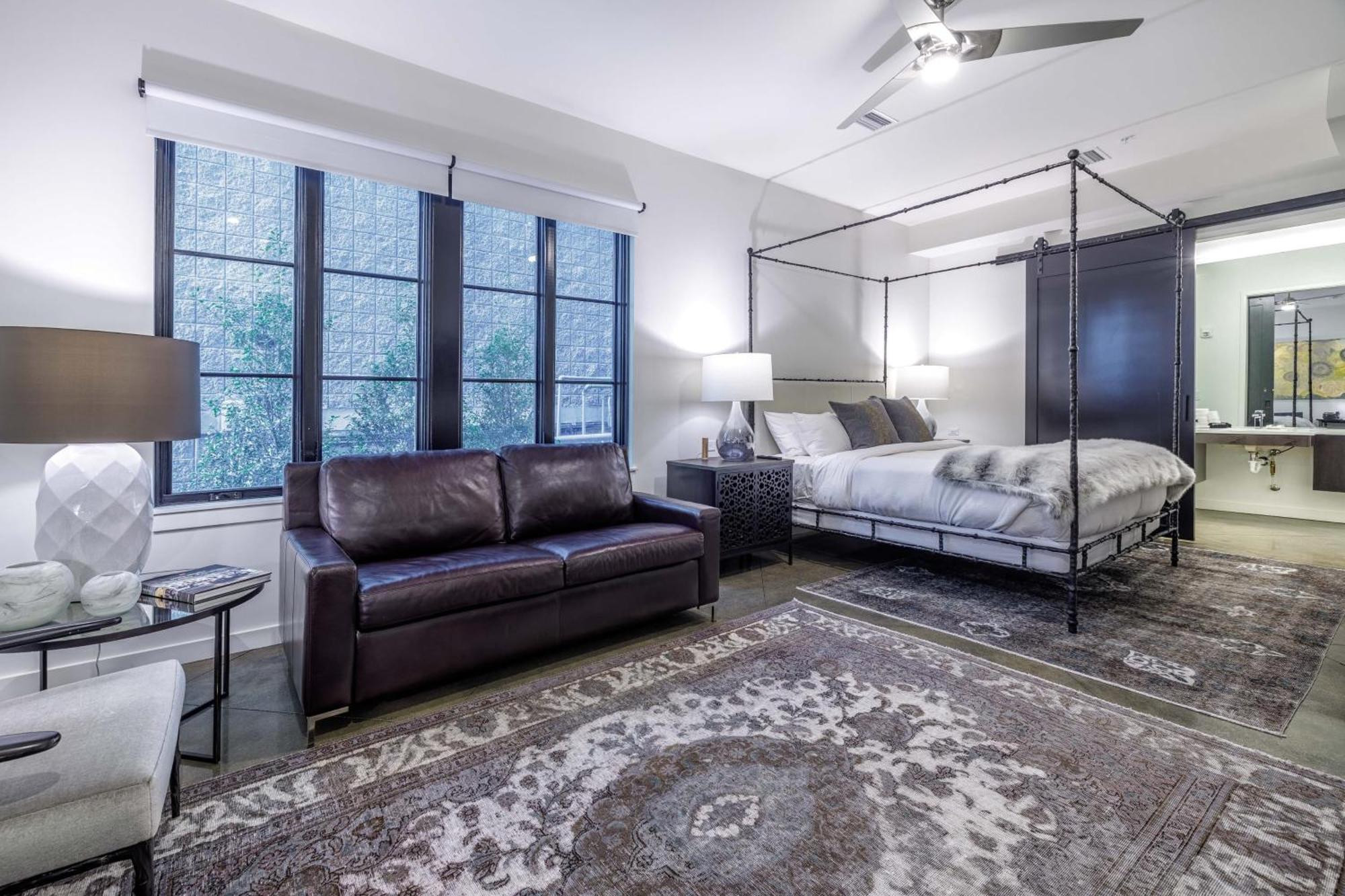 121 By Avantstay Modern Comfort In Nashville's West End Nashville