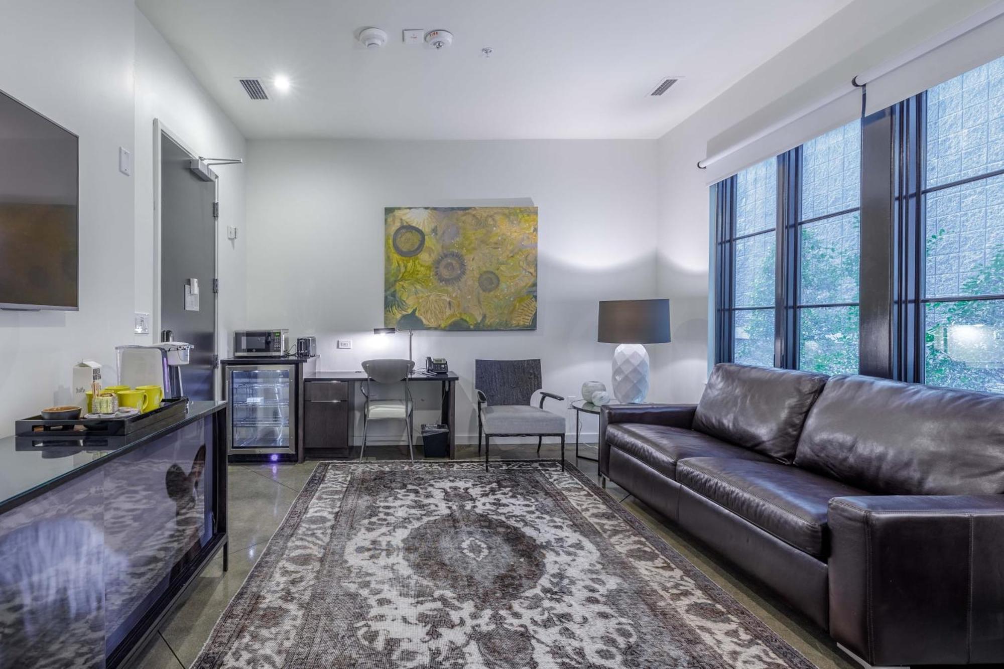 121 By Avantstay Modern Comfort In Nashville's West End