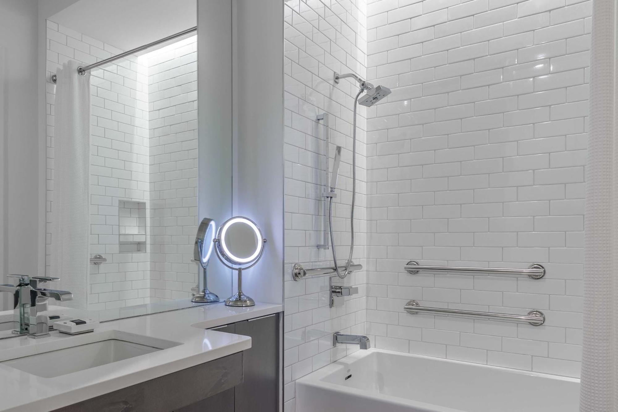 Hotel 121 By Avantstay Modern Comfort In Nashville's West End