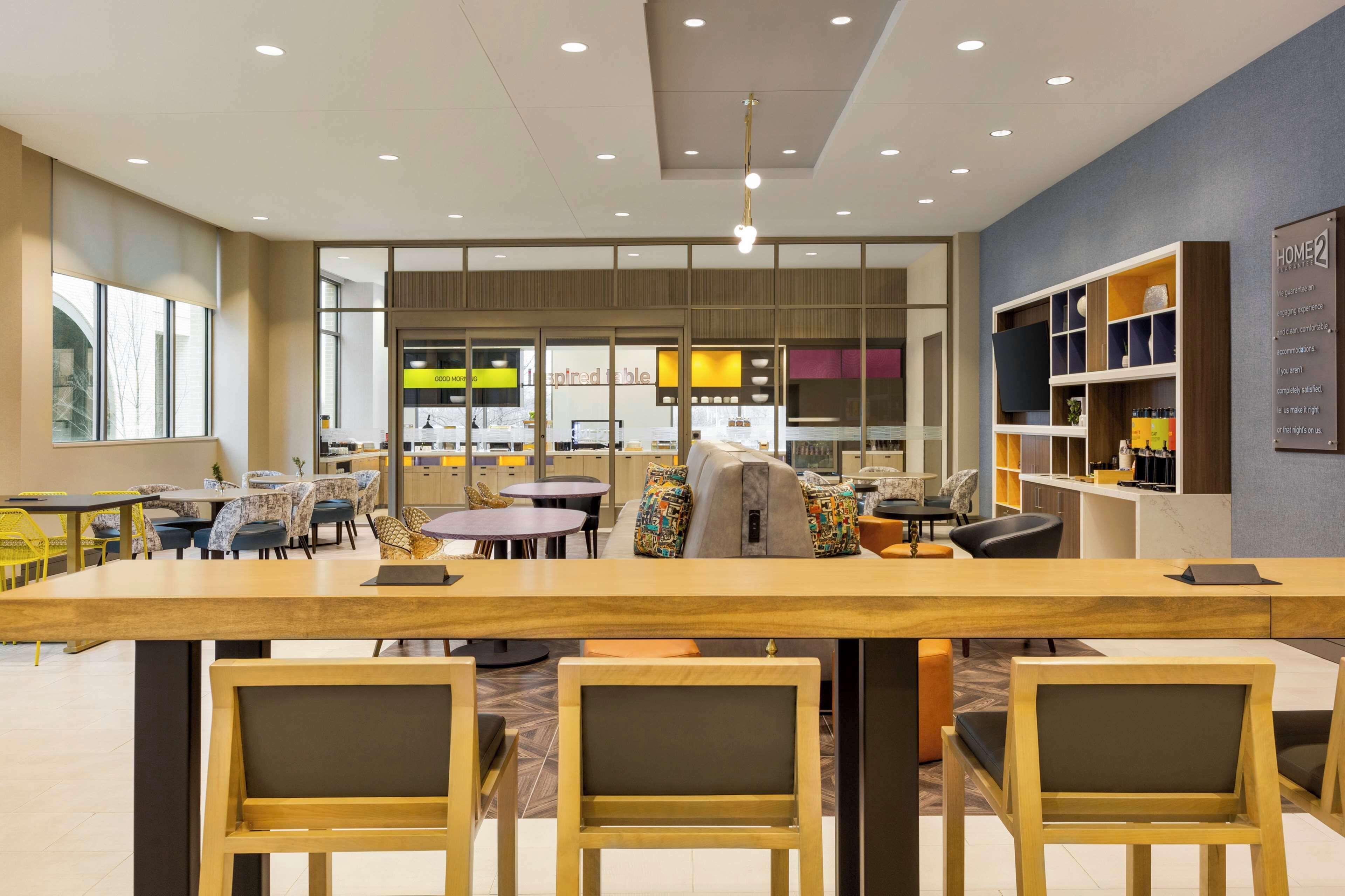 Hotel Home2 By Hilton West End Avenue