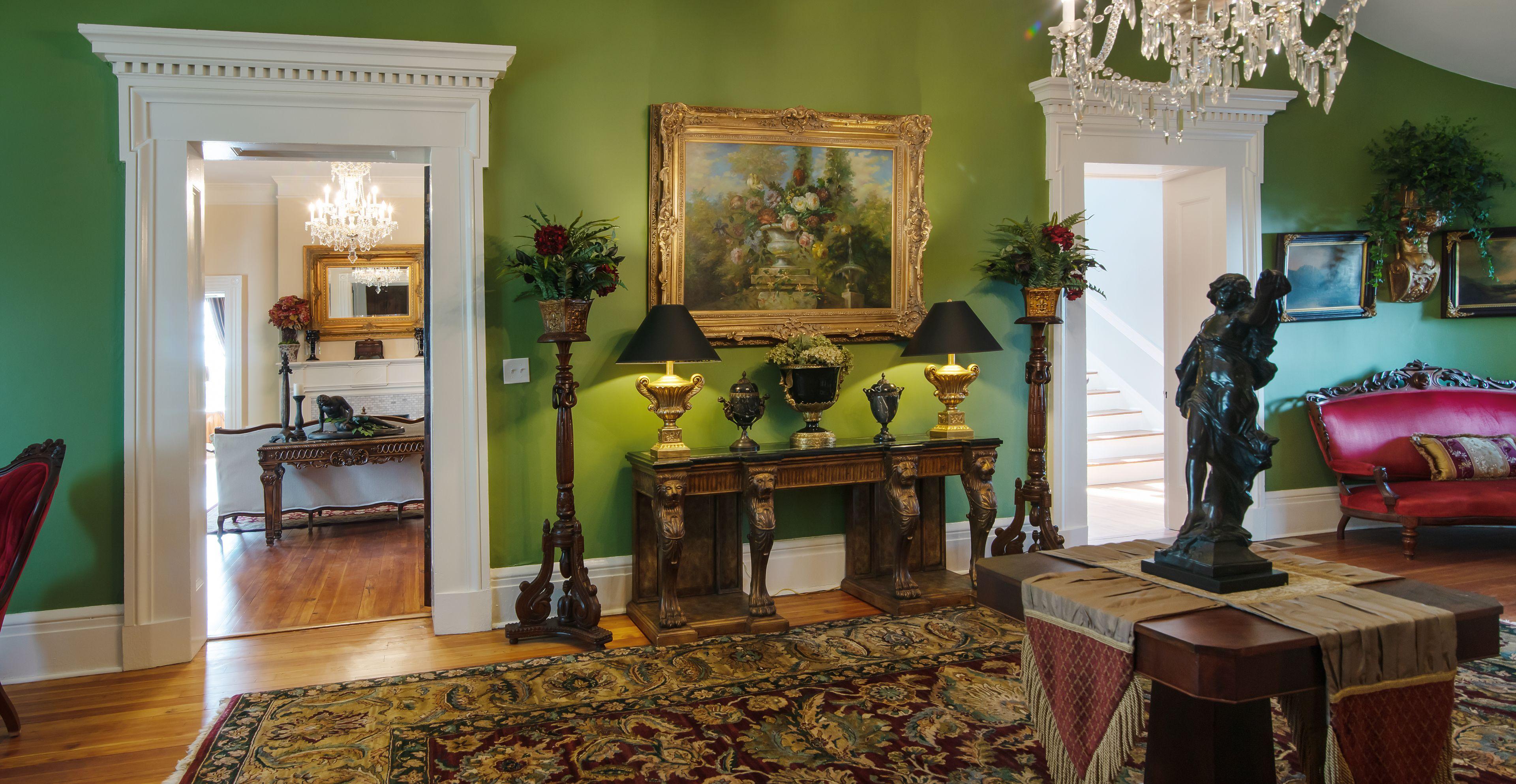 Belle Air Mansion And Bed & Breakfast