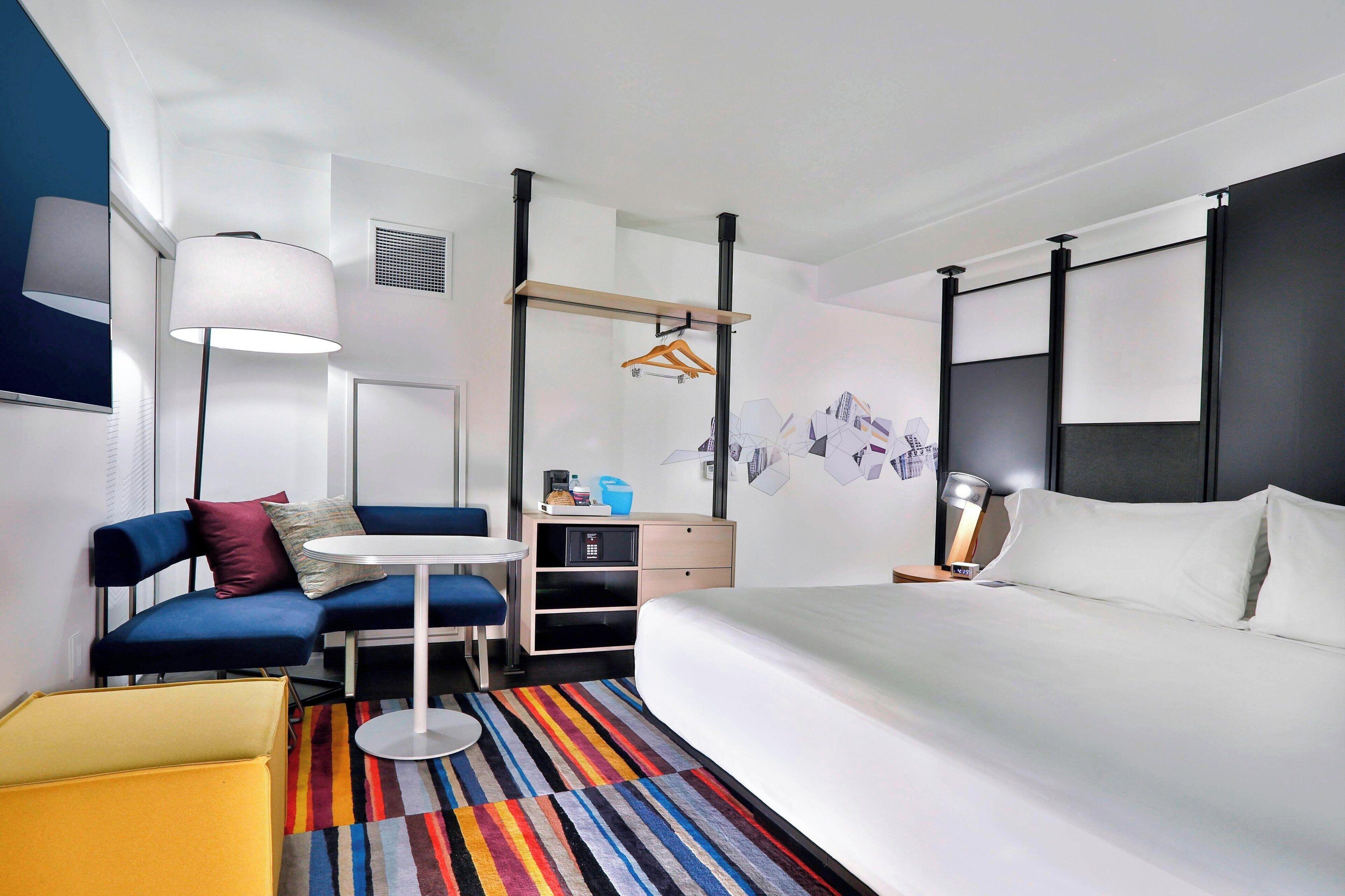 Aloft Airport Hotel 3*