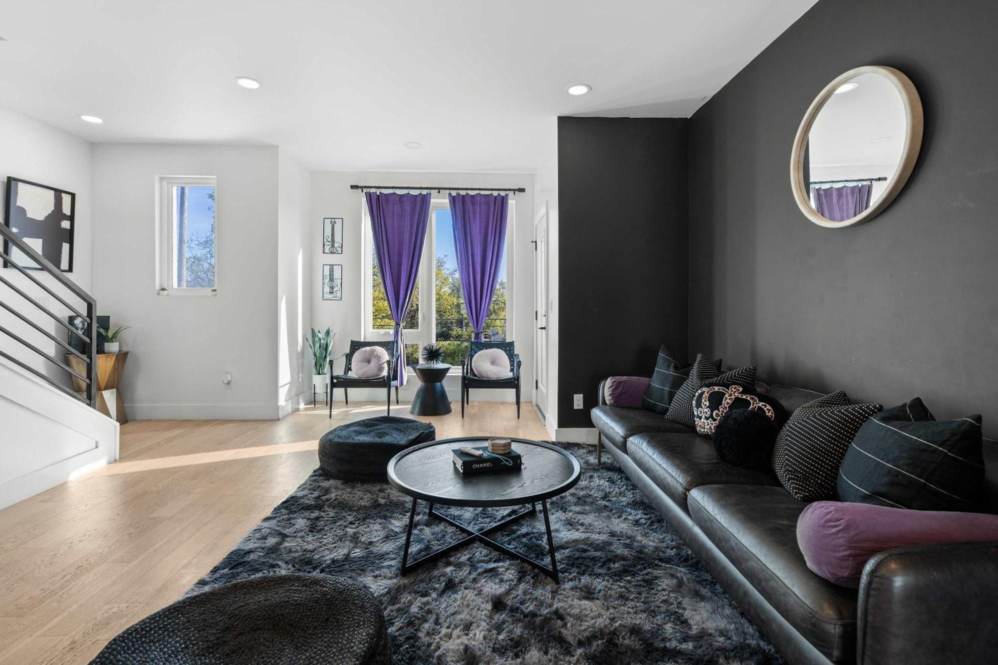 Holiday home Spacious - 2 Homes, 15 Guests