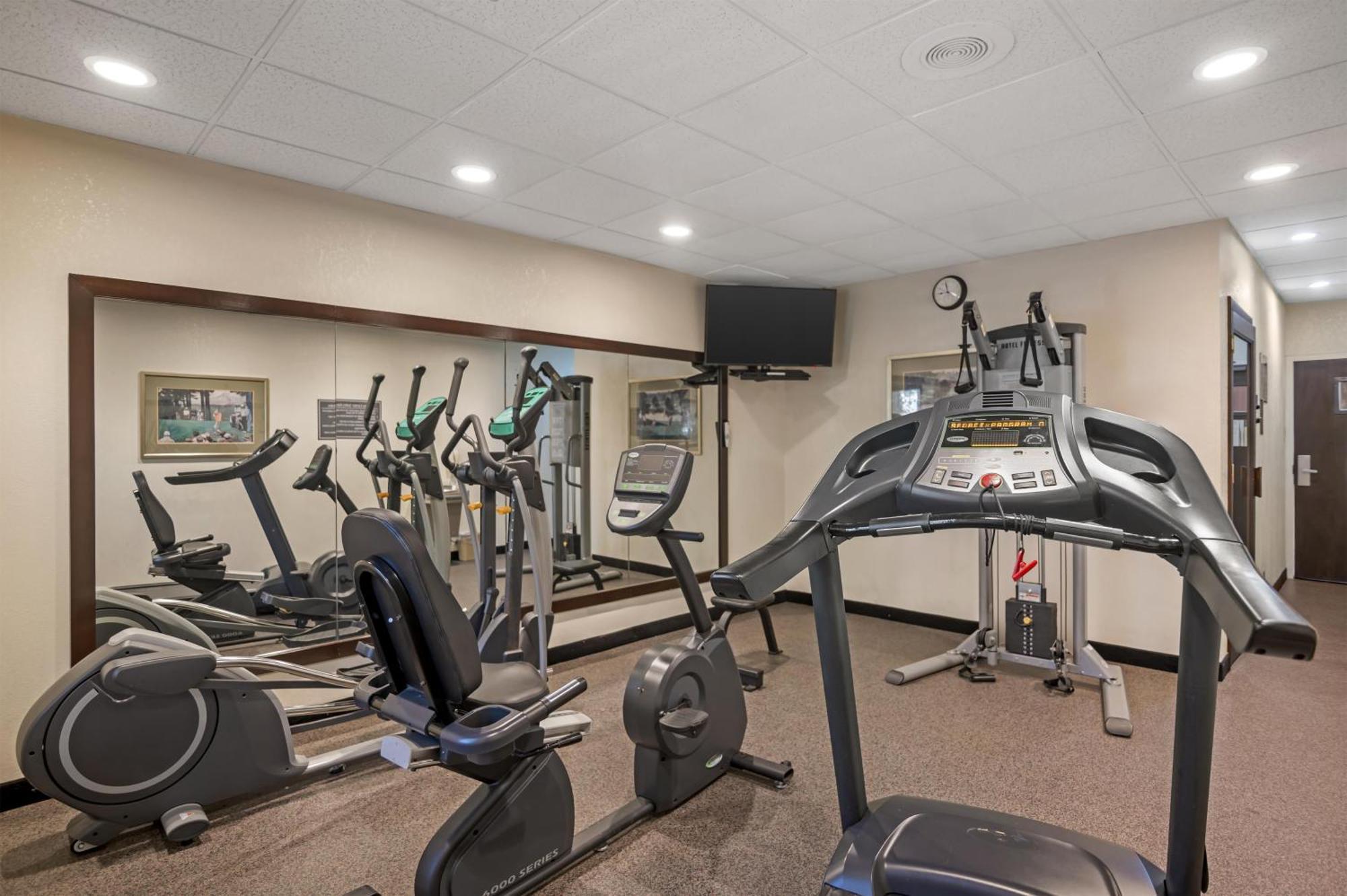 Western Near Opryland Hotel 3*