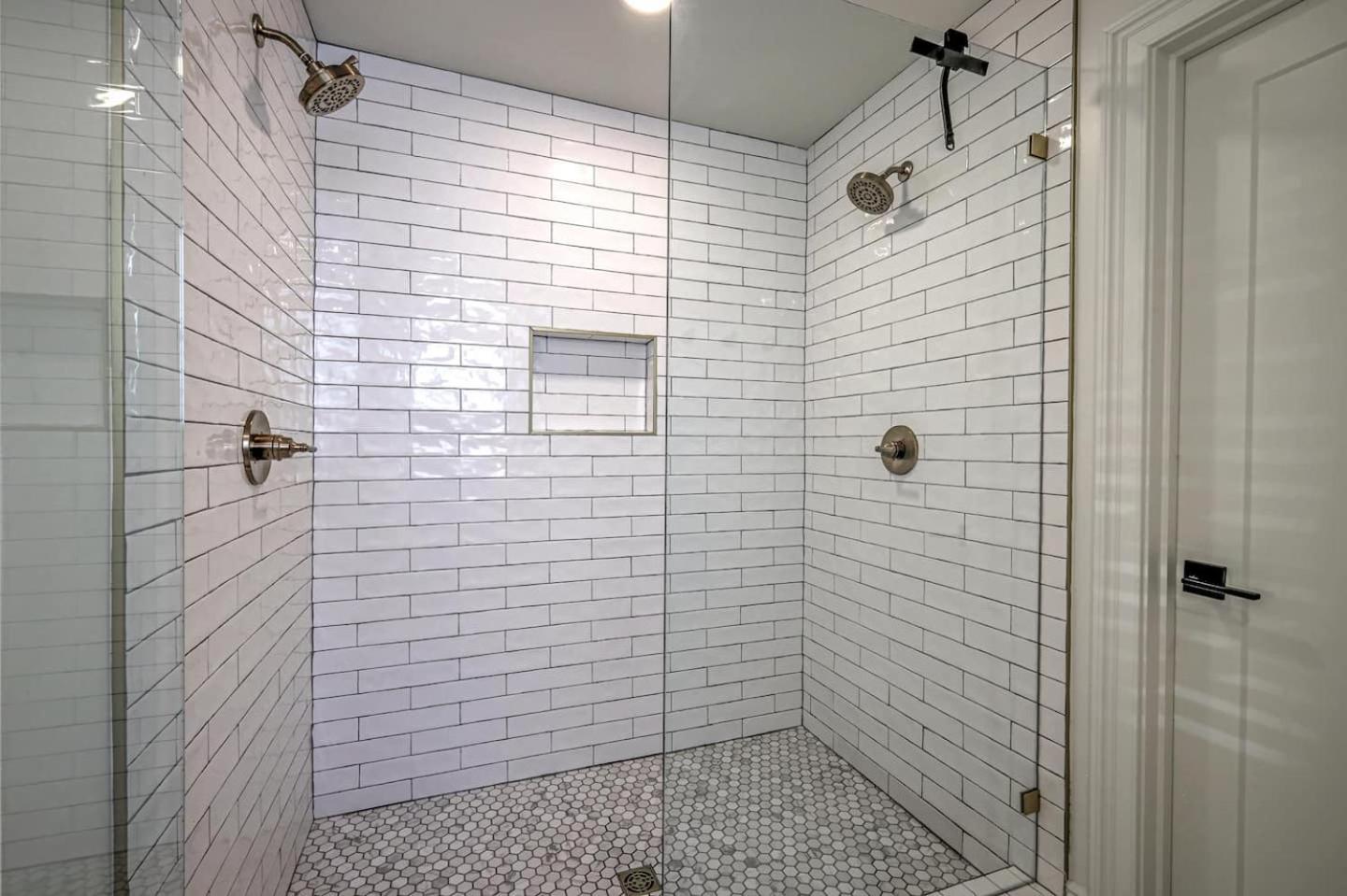 Holiday home Dream Sylvan Park 4 Bed 3 Bath, Lush Outdoor Area