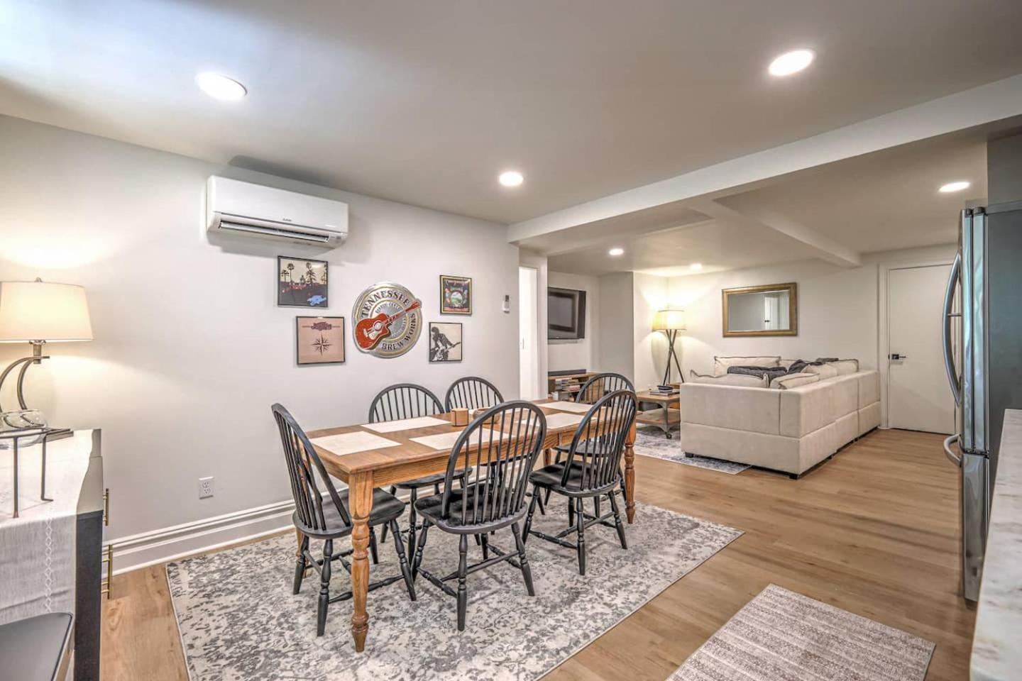 Dream Sylvan Park 4 Bed 3 Bath, Lush Outdoor Area * Nashville