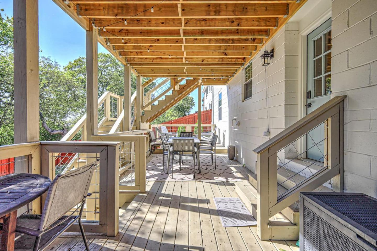 Holiday home Dream Sylvan Park 4 Bed 3 Bath, Lush Outdoor Area Nashville