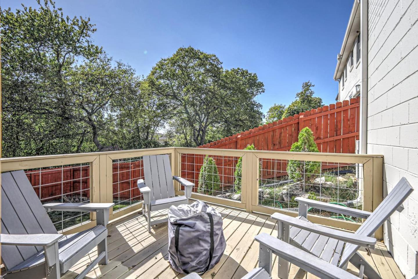 Holiday home Dream Sylvan Park 4 Bed 3 Bath, Lush Outdoor Area Nashville