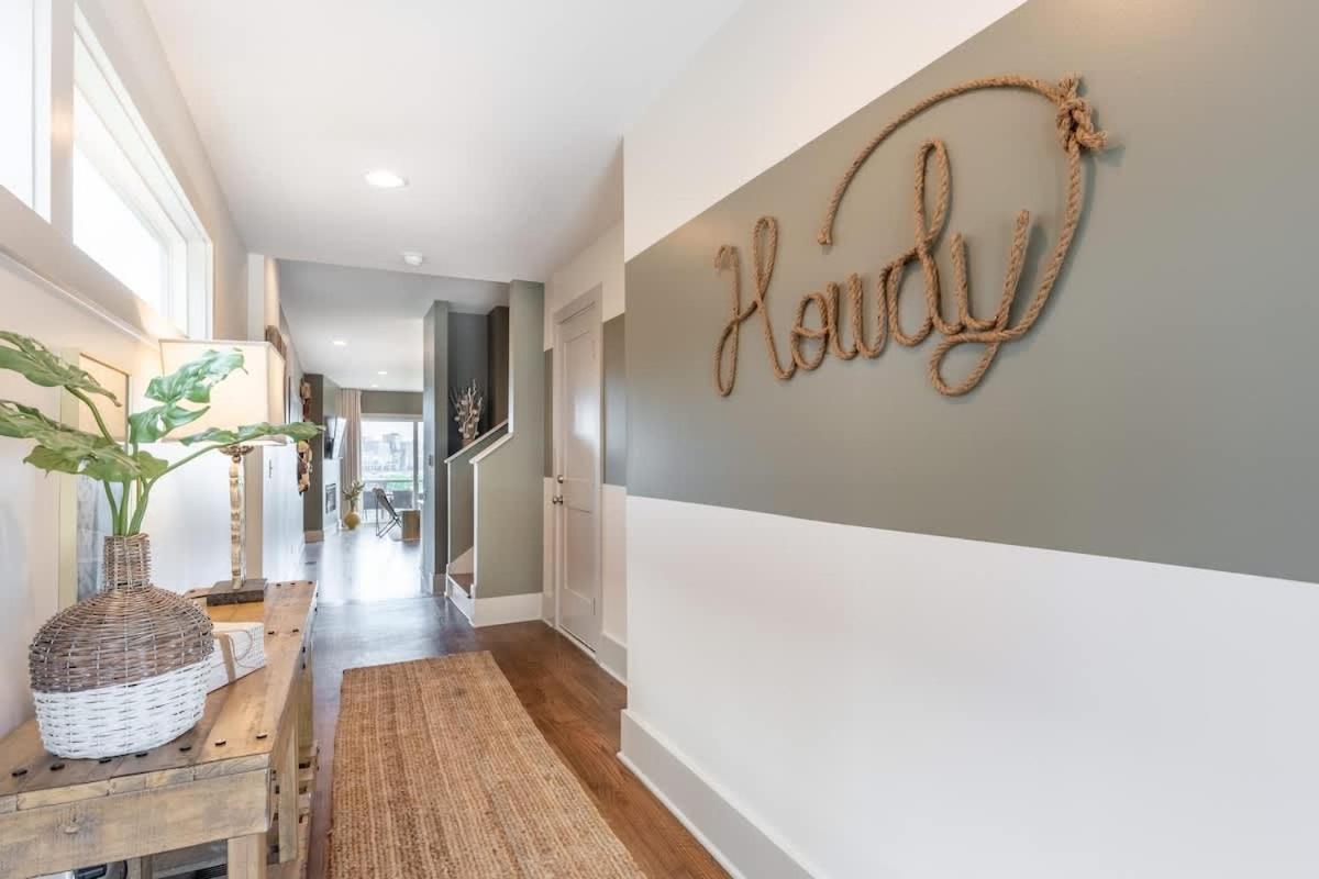 A Place To Hang Your By Local Holiday home Nashville