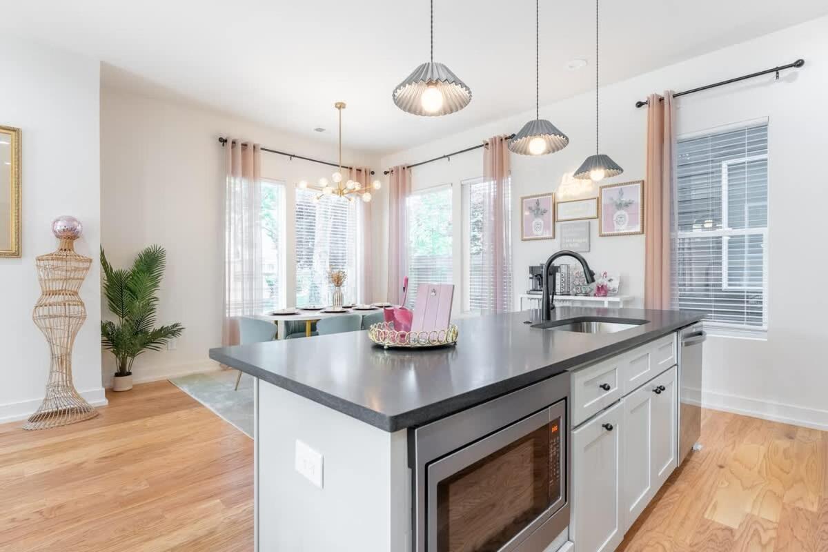 The Pink Royale By Local Nashville