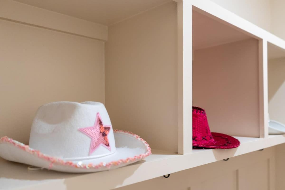 The Pink Royale By Local