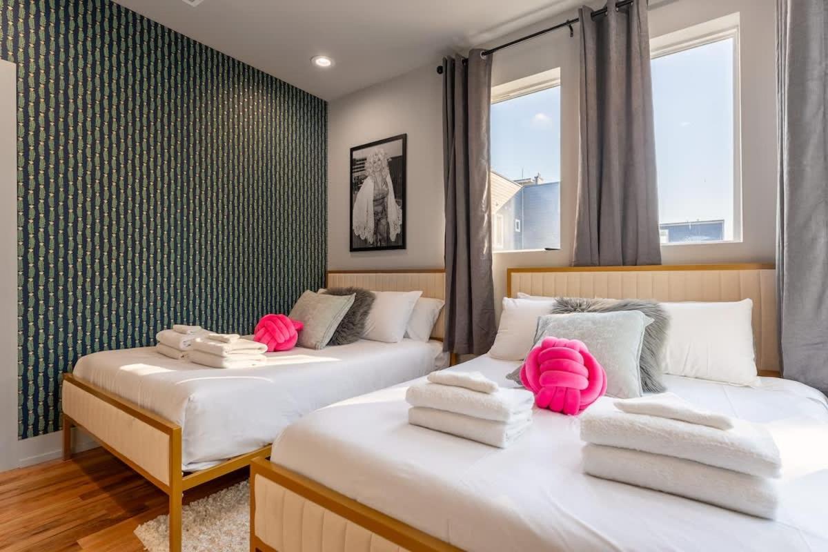 The Pink Royale By Local Holiday home Nashville