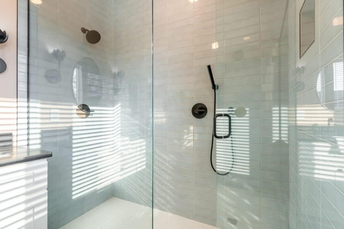 The Pink Royale By Local Holiday home