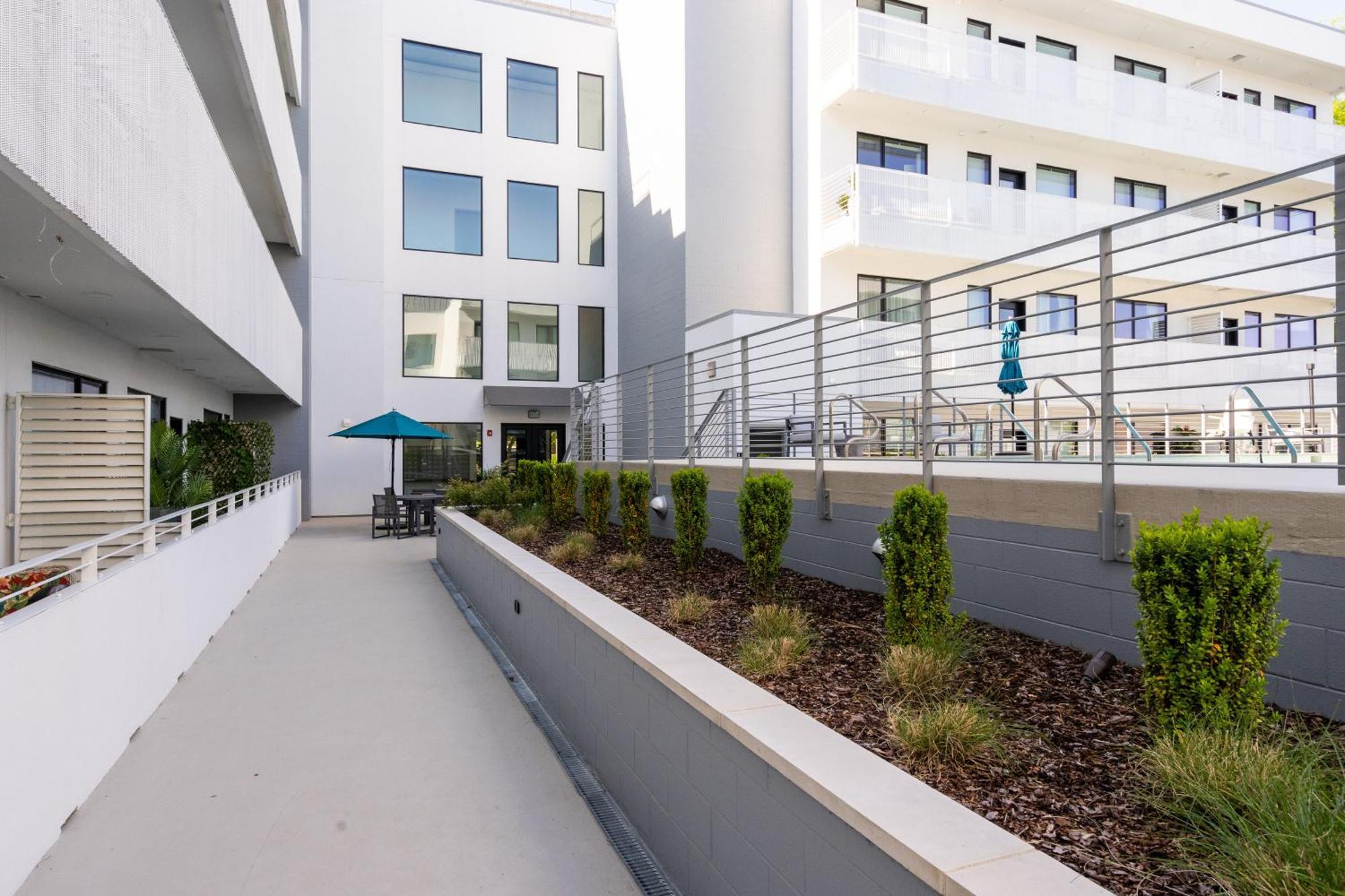 Apartment Illume 303 *