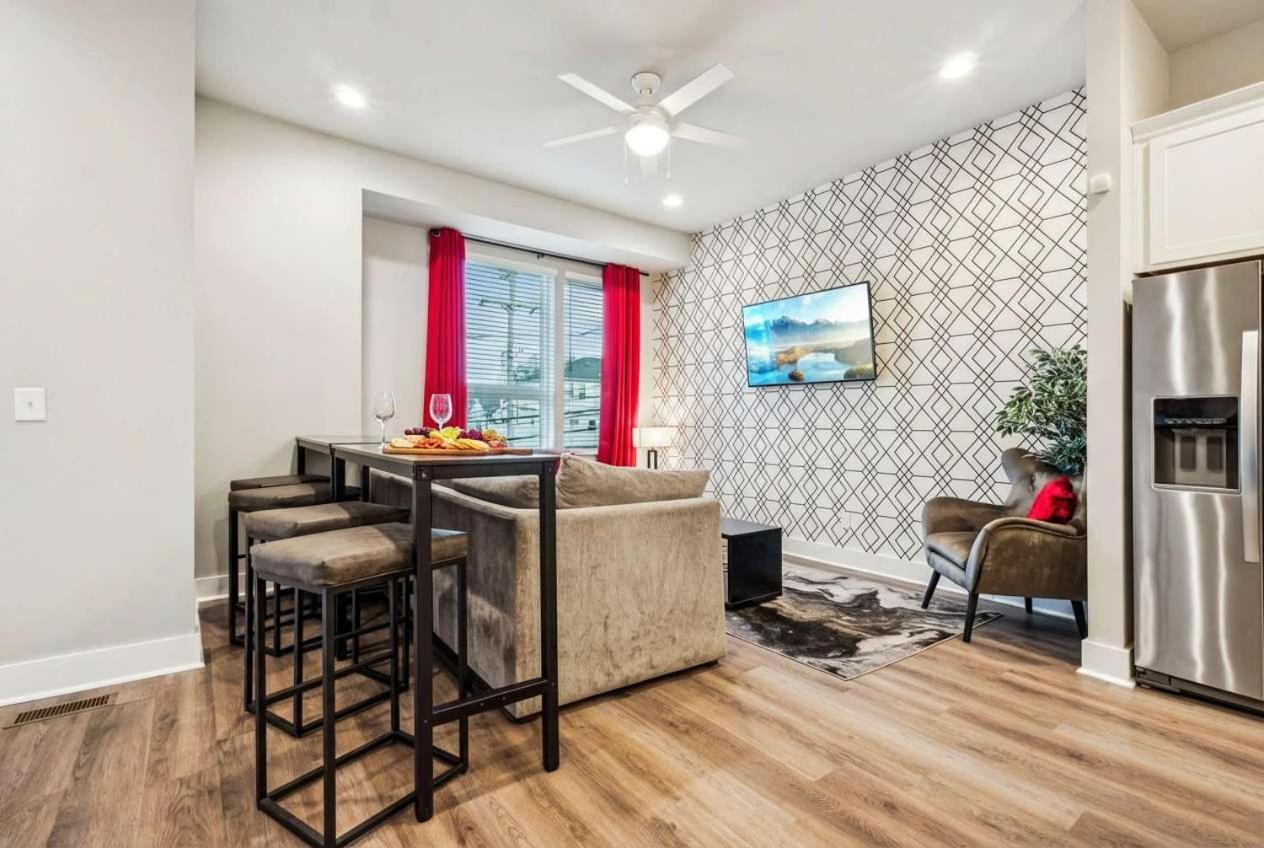 Private With Rooftop Game Near Downtown