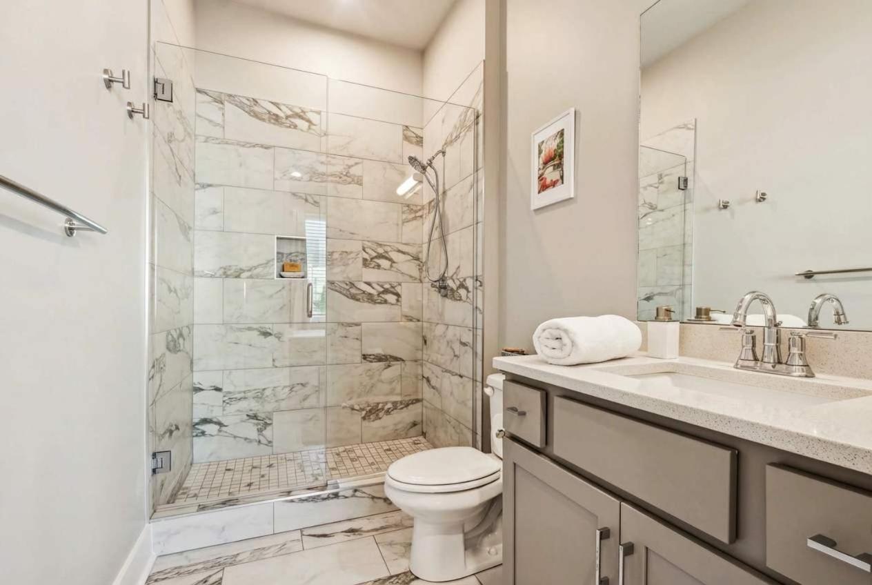 Private With Rooftop Game Near Downtown * Nashville