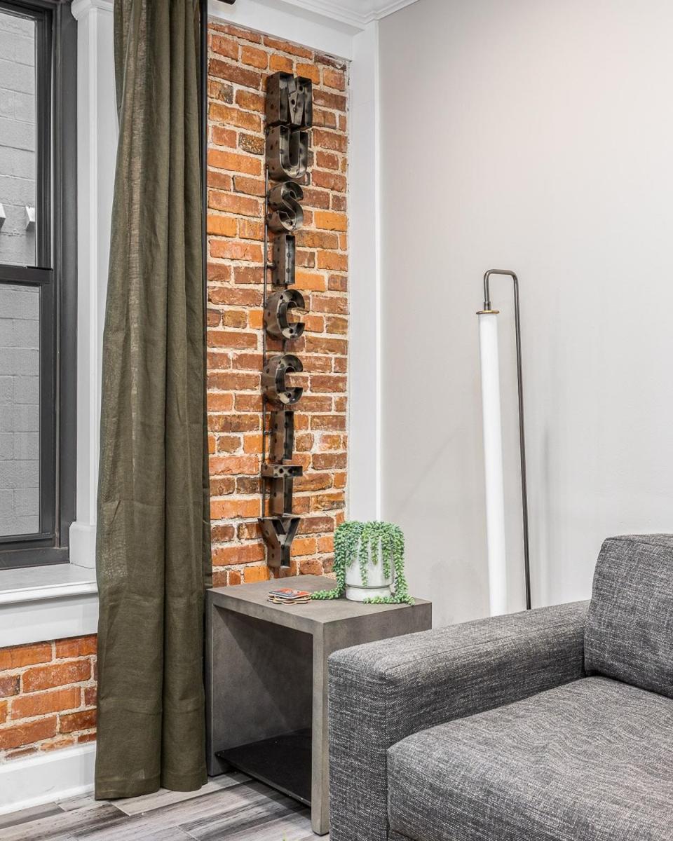 Music Memories Downtown - Parking Included Apartment Nashville