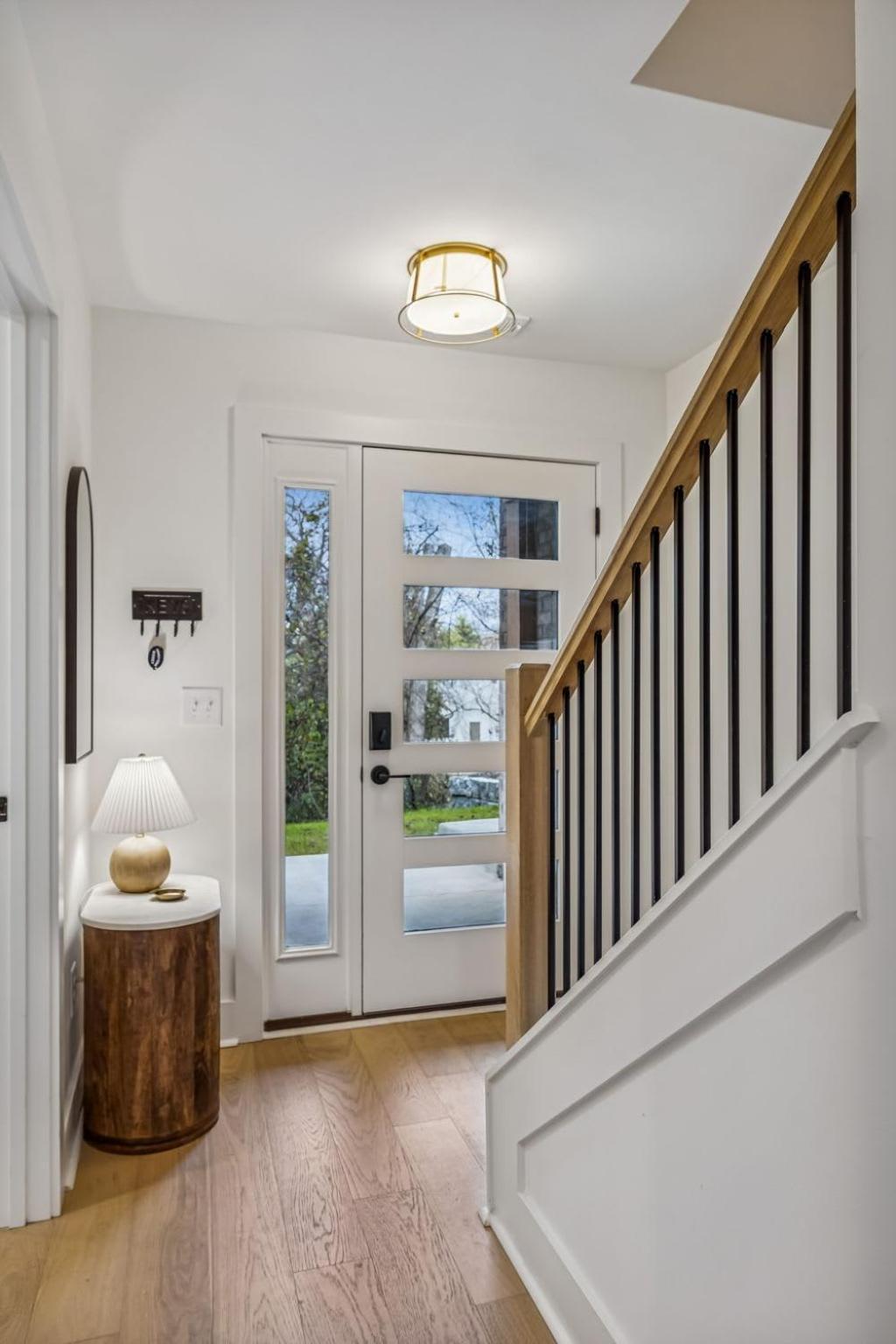 Apartment Modern Multi-level Retreat With Rooftop Hot Tub *