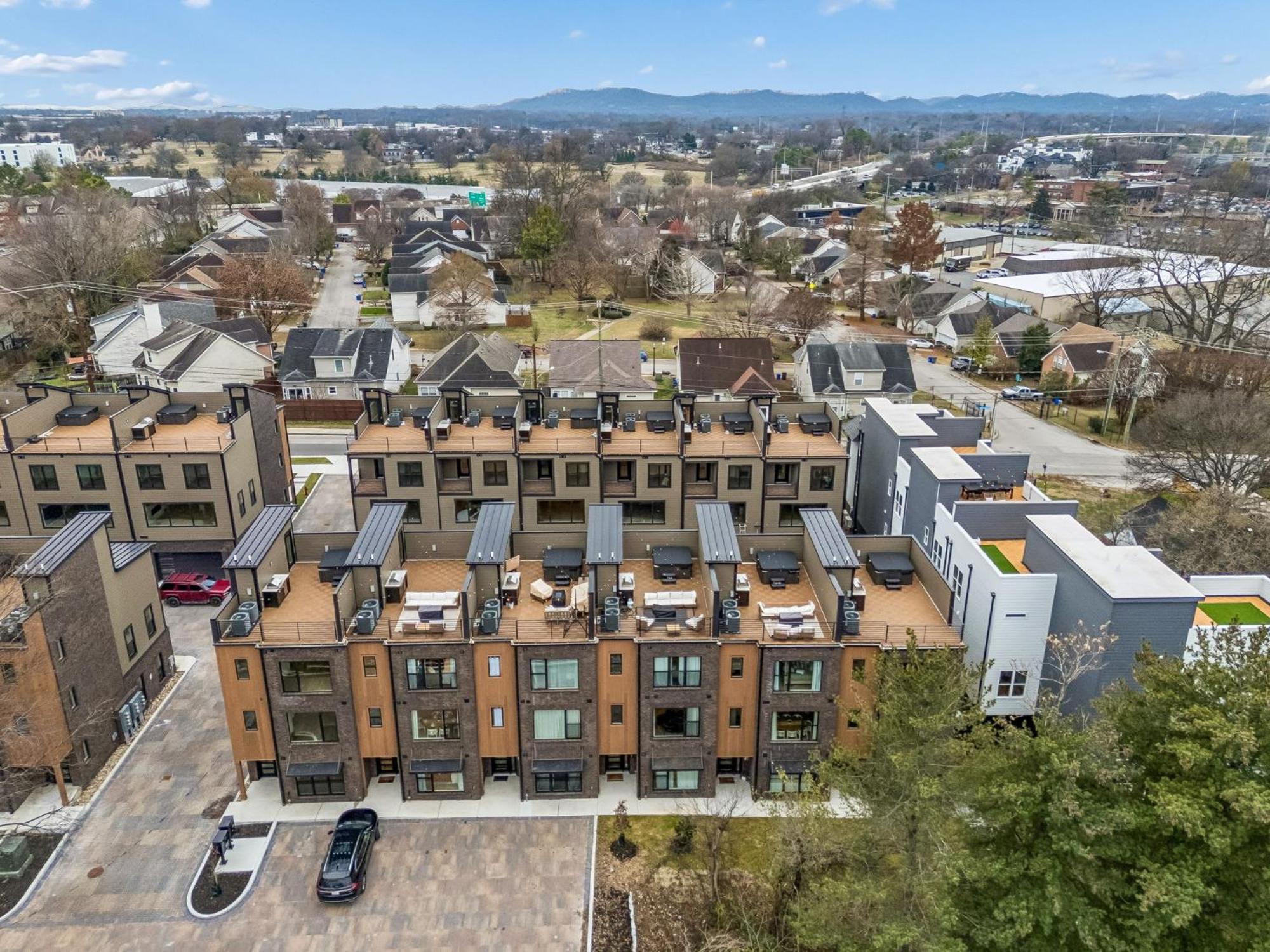 Apartment Modern Multi-level Retreat With Rooftop Hot Tub *