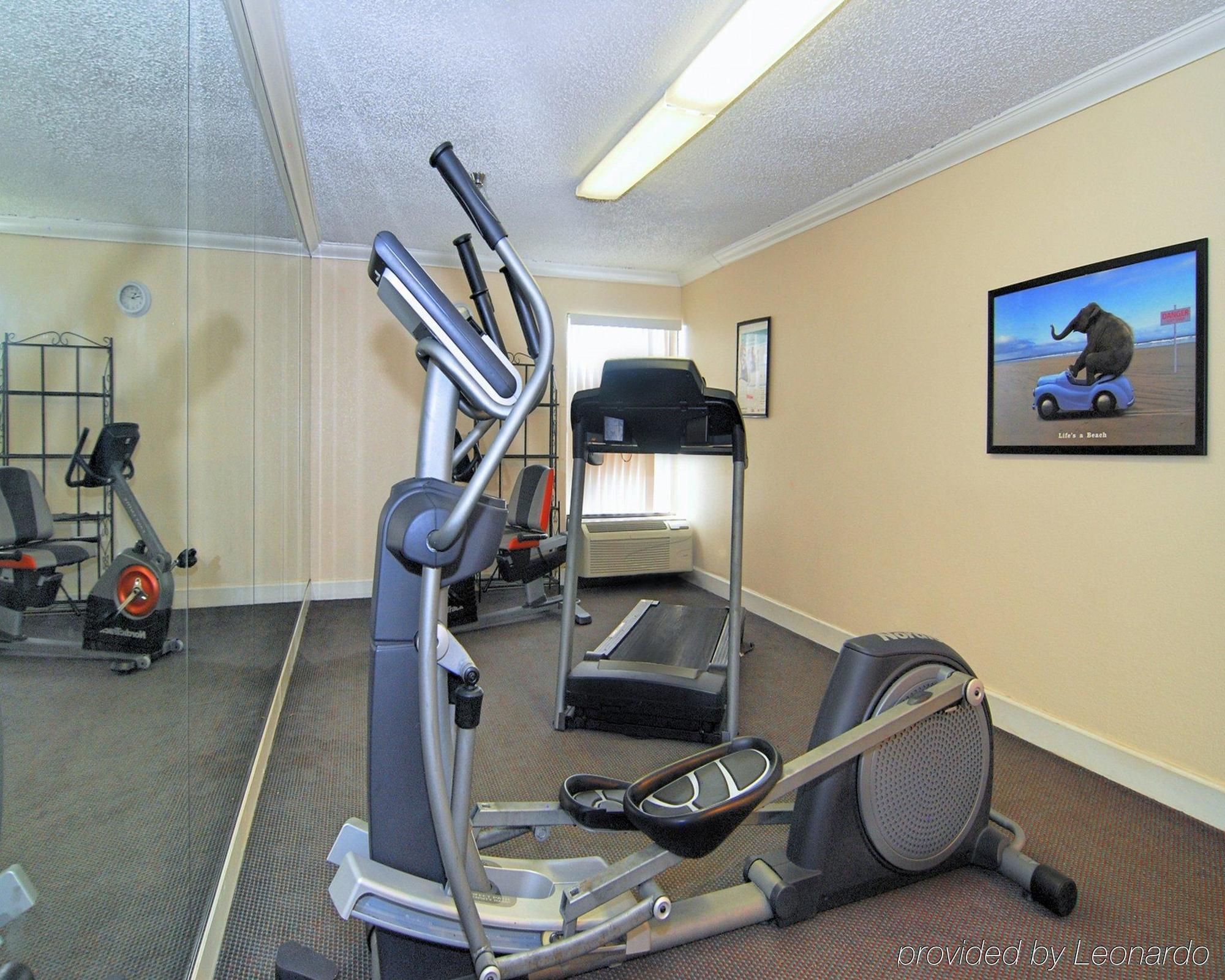 Red Roof - Music 2* Nashville