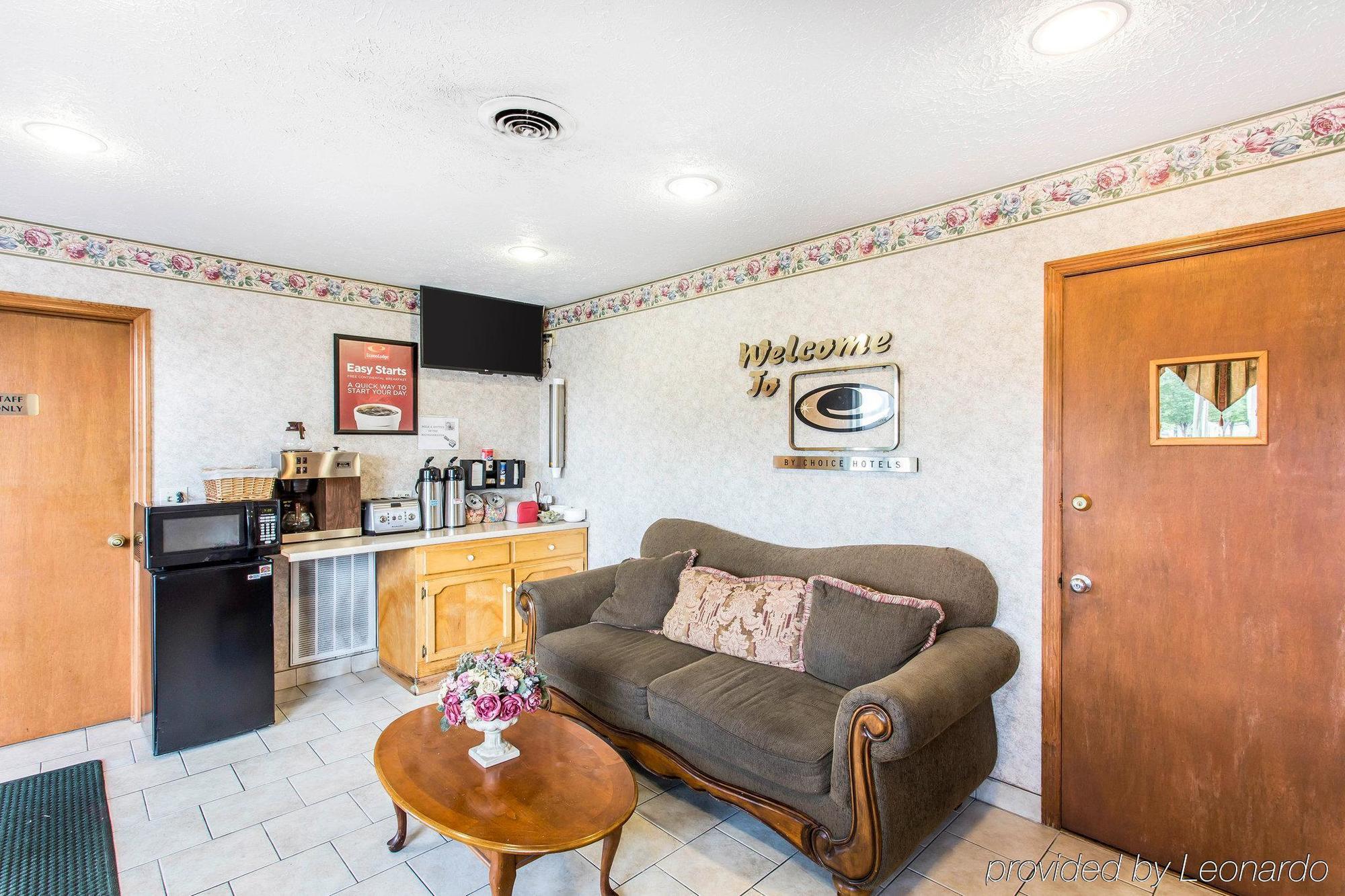 Motel Econo North 2*