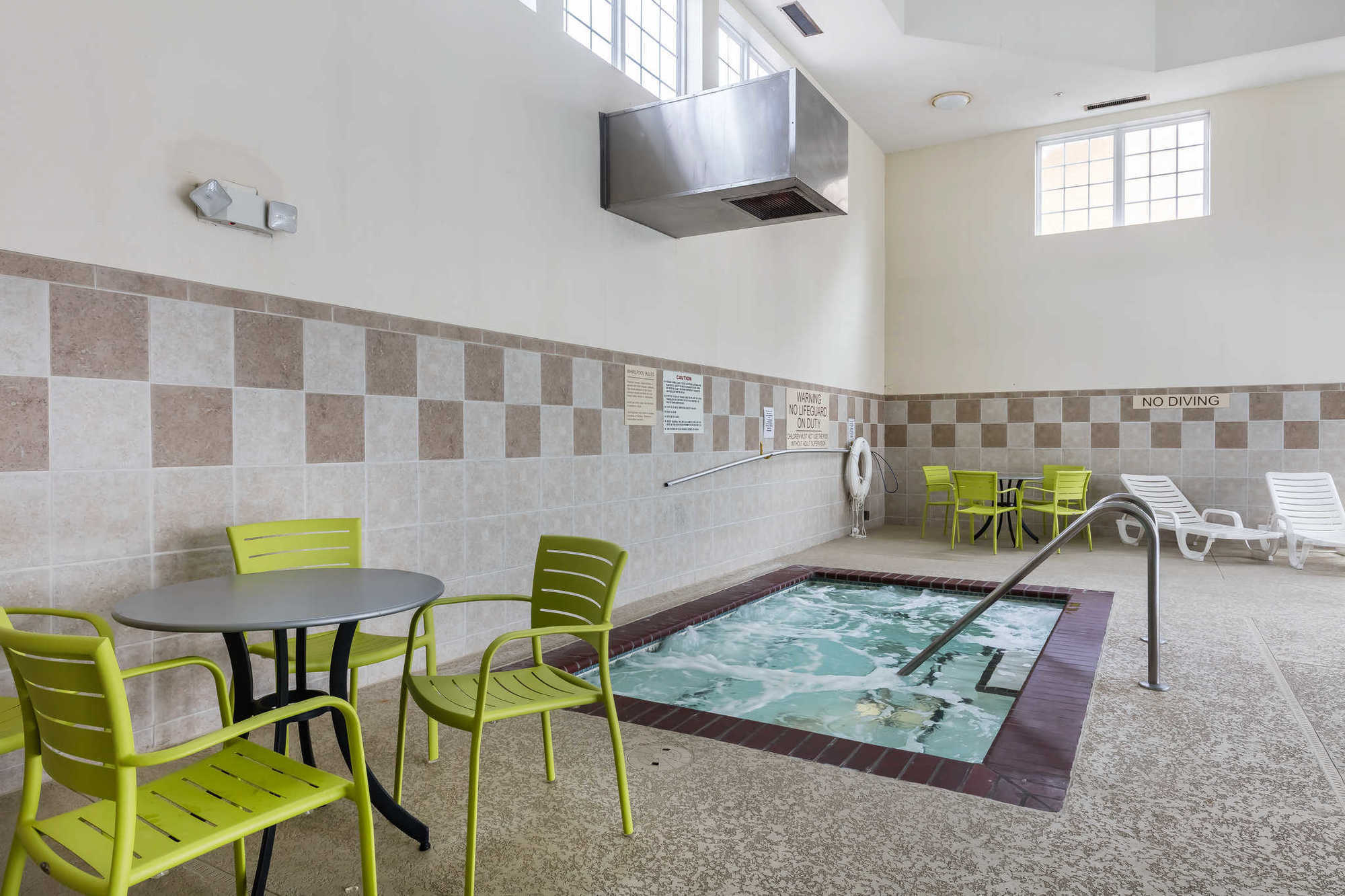 Hotel Comfort & Near Tanger Outlets I-24 Antioch 3*