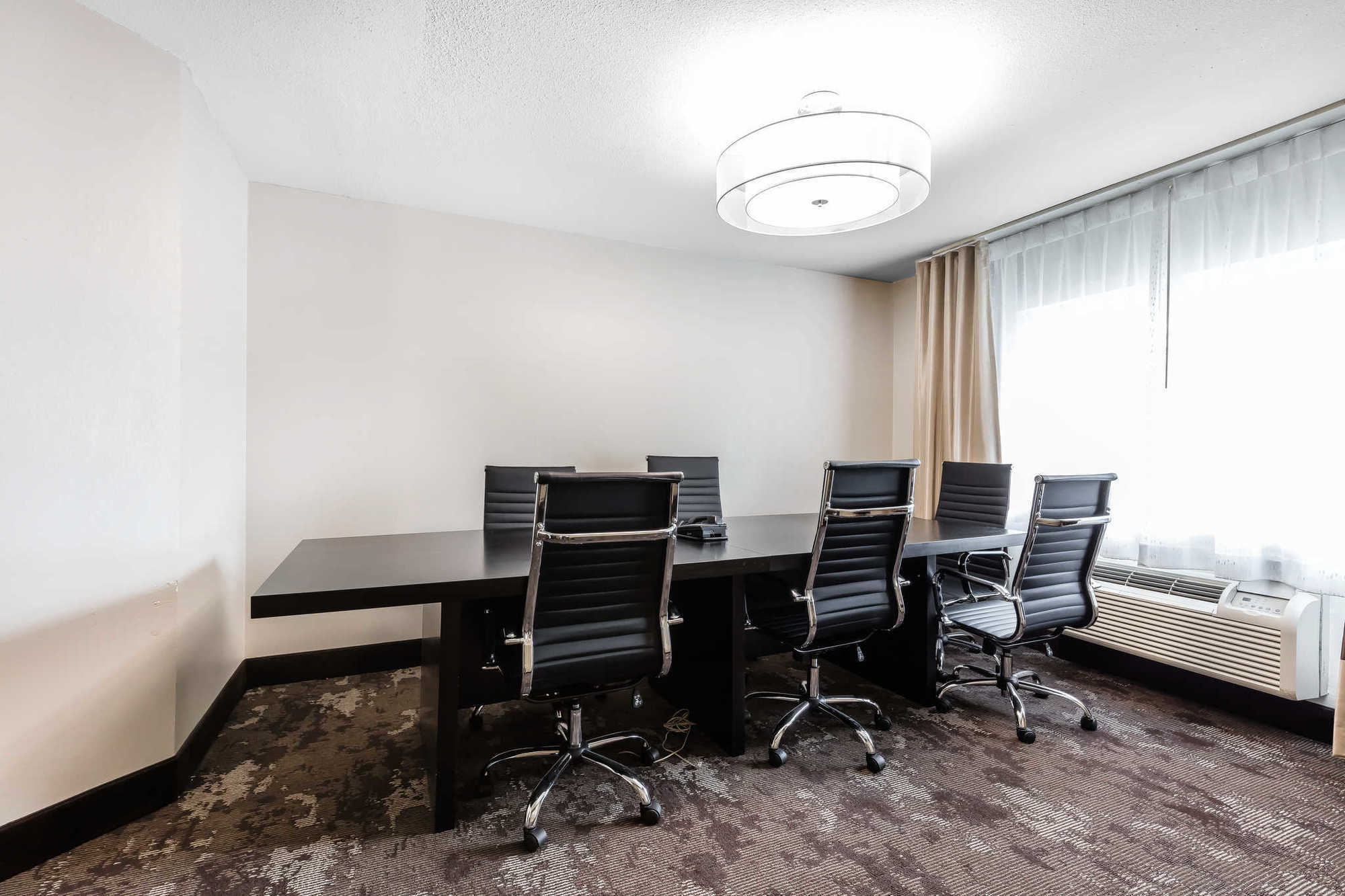 Comfort & Near Tanger Outlets I-24 Antioch 3*