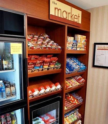 Hotel By Marriott Airport