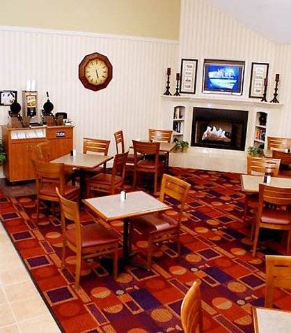 By Marriott Airport Hotel 3*