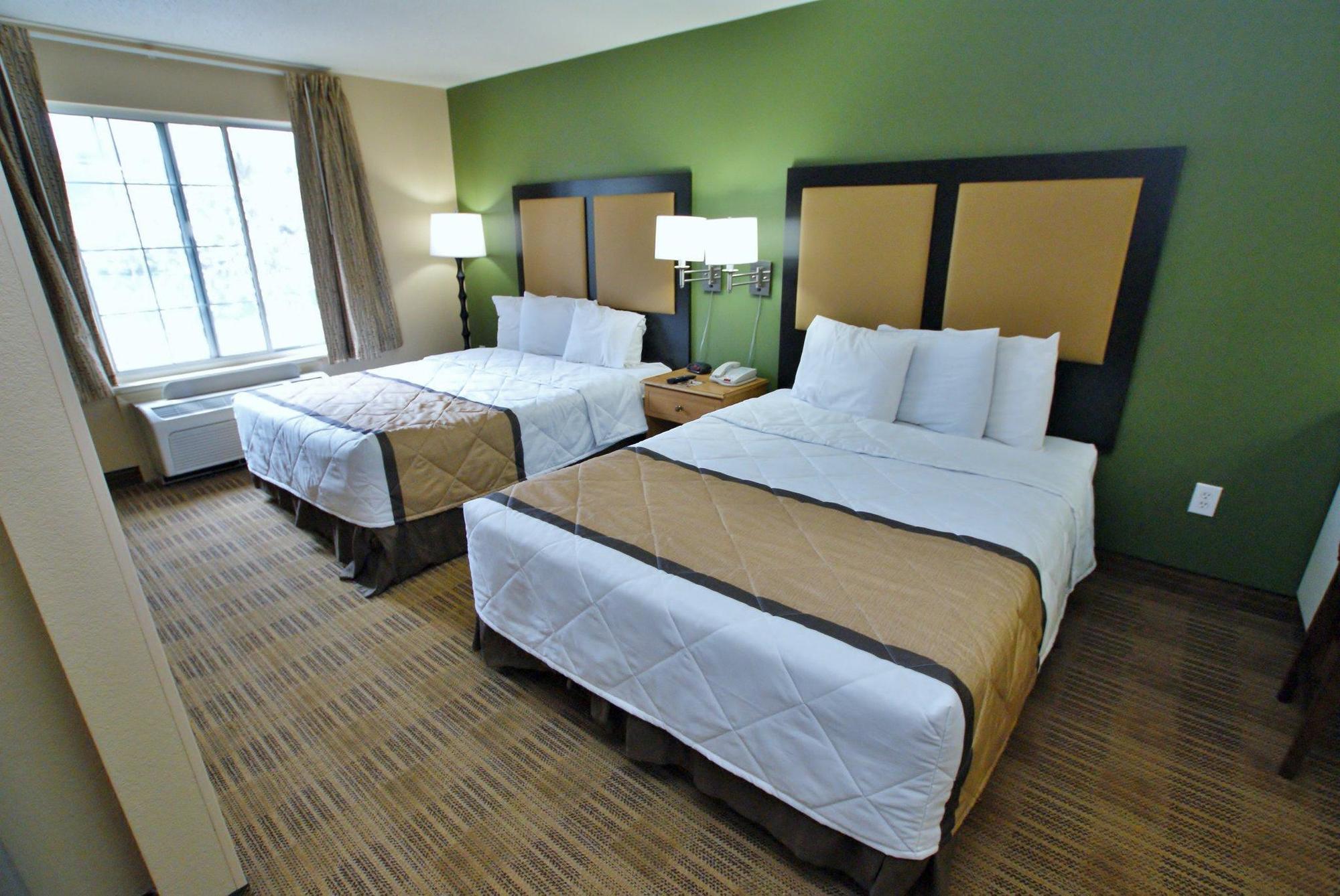 Extended America - - Airport - Music Hotel