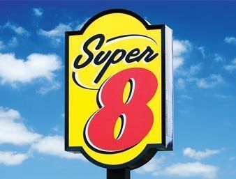Super 8 By Wyndham Downtown