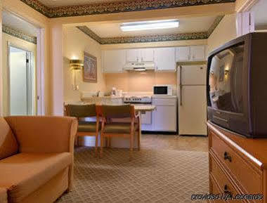 Hotel Red Lion & Airport