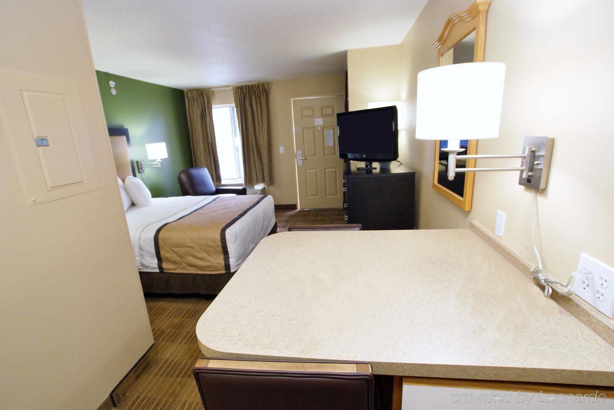 Extended America - - Airport - Music Hotel Nashville