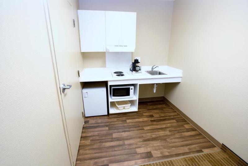 Hometowne By Red Roof - Airport/briley Pkwy Hotel Nashville