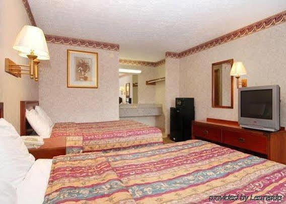Econo North - Opryland