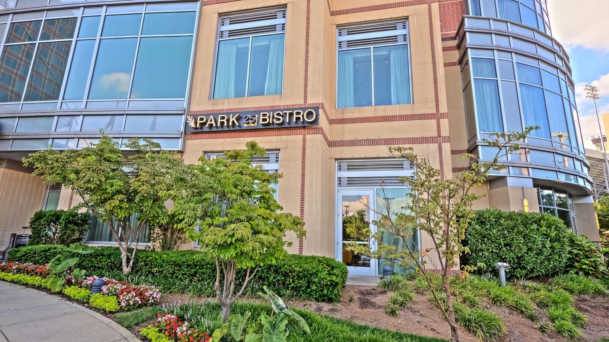 Marriott At Vanderbilt Hotel 4*