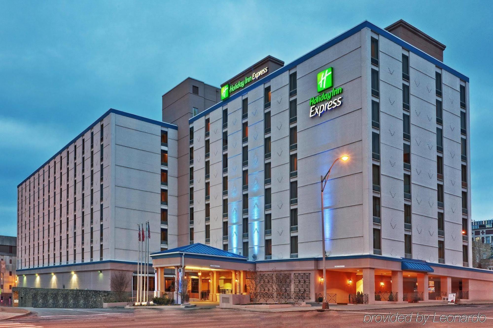 Hotel Express Nashville-downtown - Broadway By Ihg Nashville