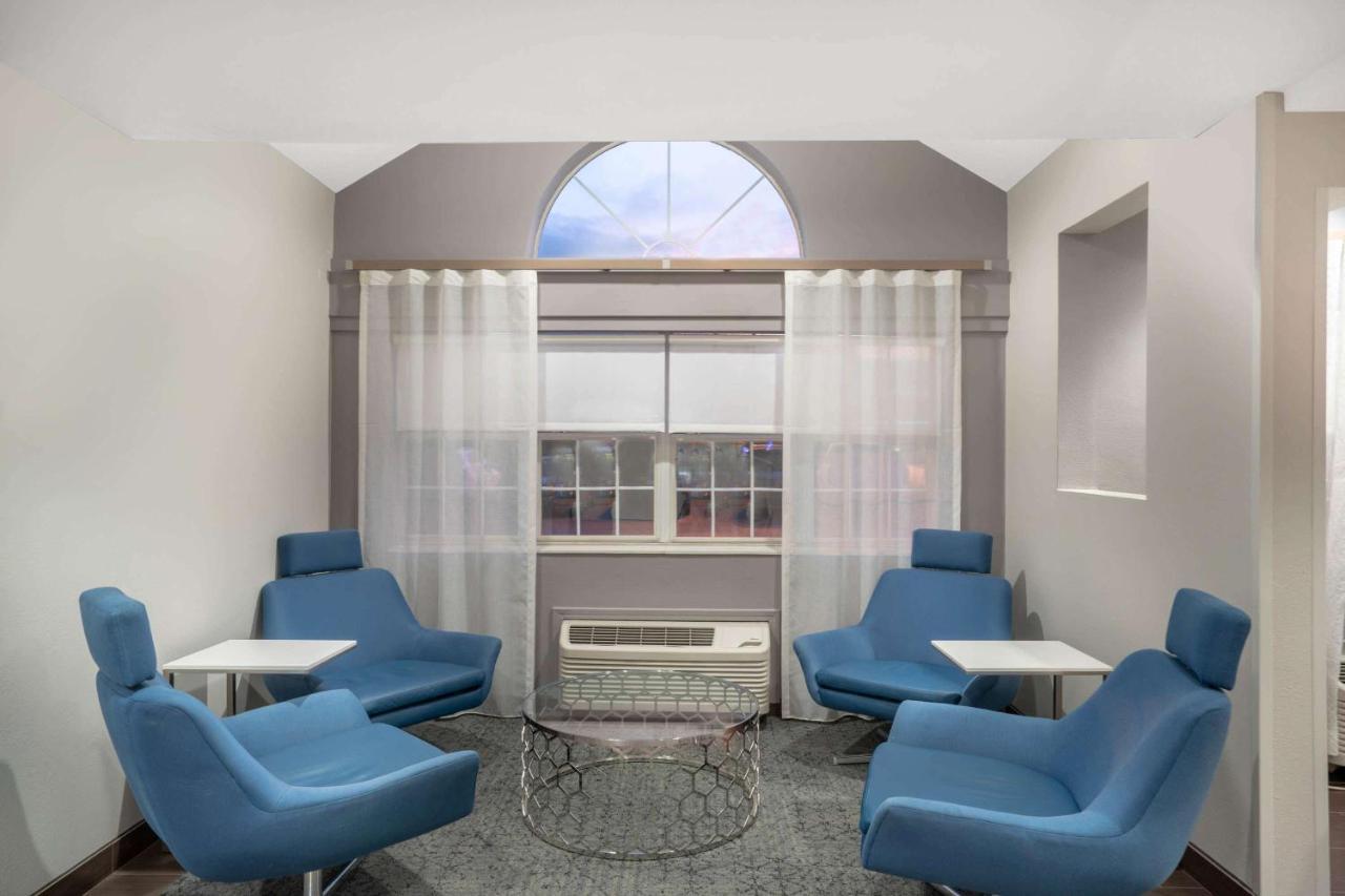 Microtel & By Wyndham