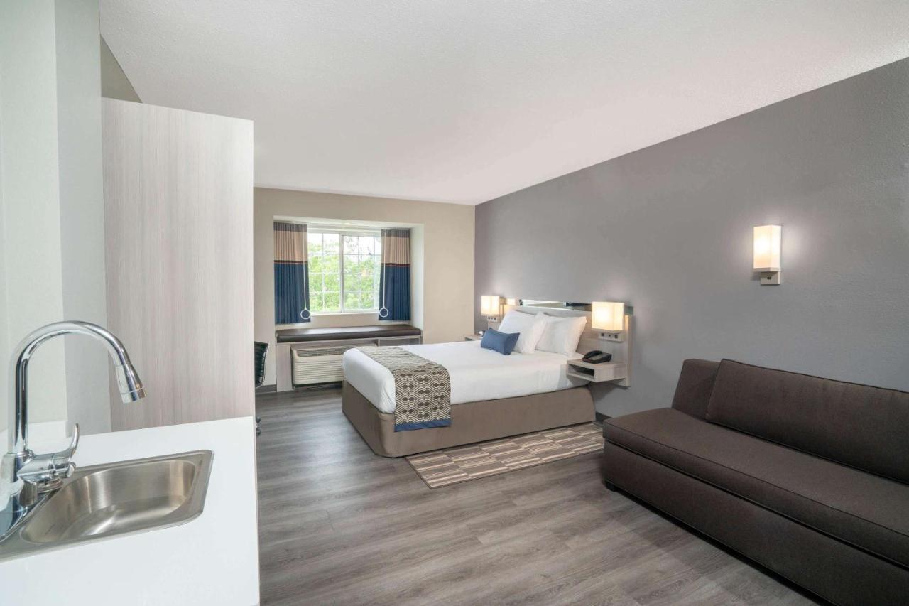 Microtel & By Wyndham