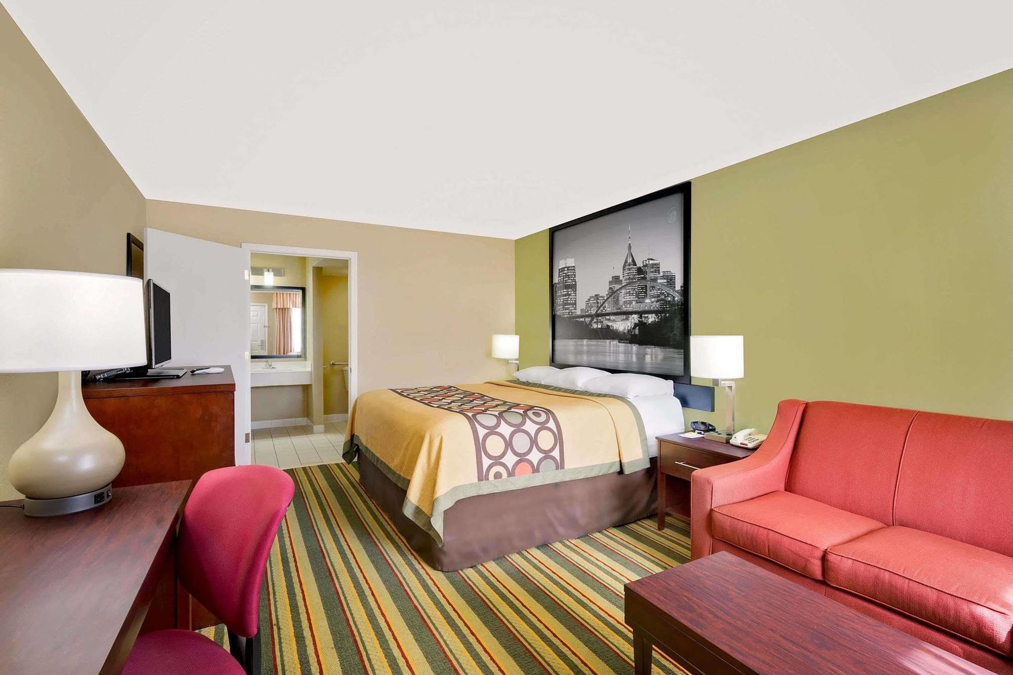 Super 8 By Wyndham Hermitage 2*